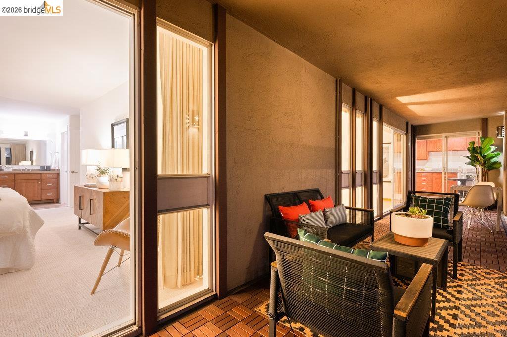 323 Monte Vista Ave UNIT 210, Oakland, CA, 94611