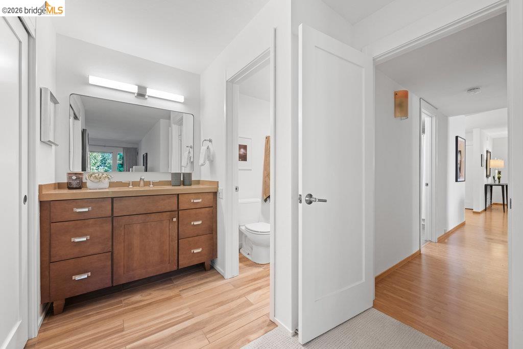 323 Monte Vista Ave UNIT 210, Oakland, CA, 94611