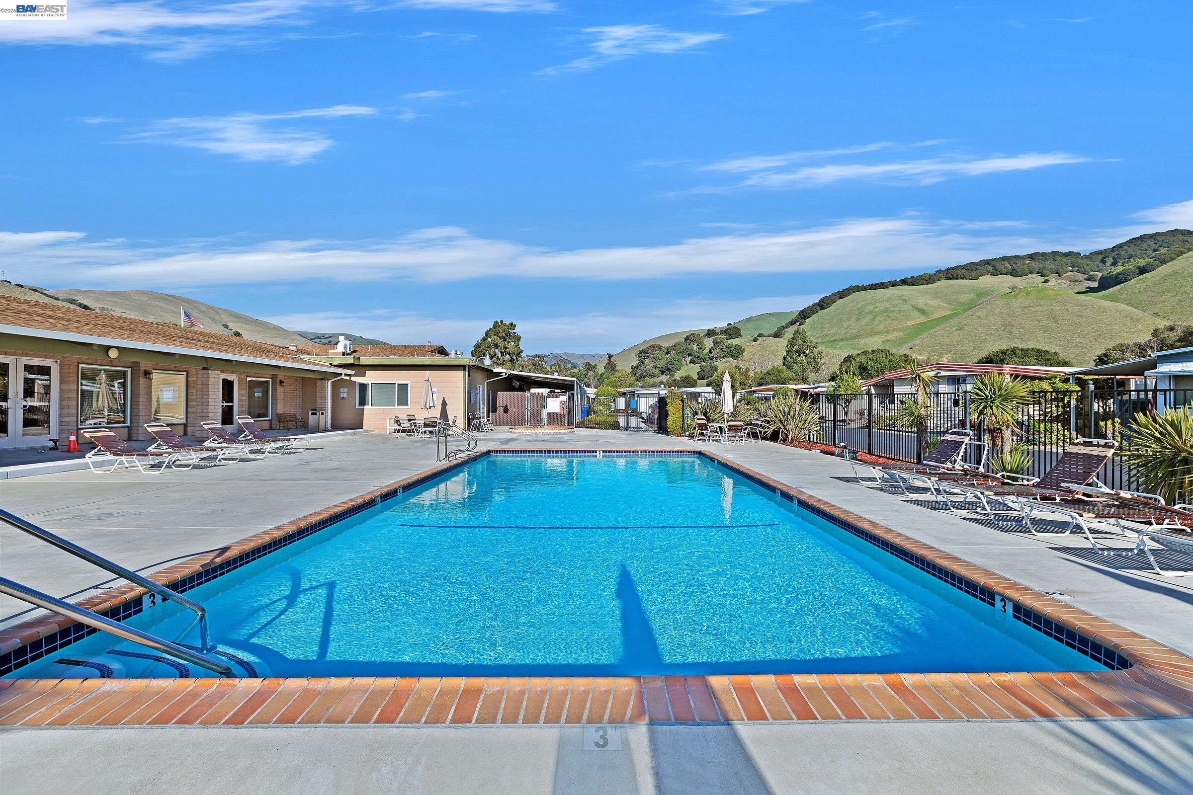 Detail Gallery Image 32 of 33 For 711 Old Canyon Rd. #69,  Fremont,  CA 94536 - 2 Beds | 2 Baths