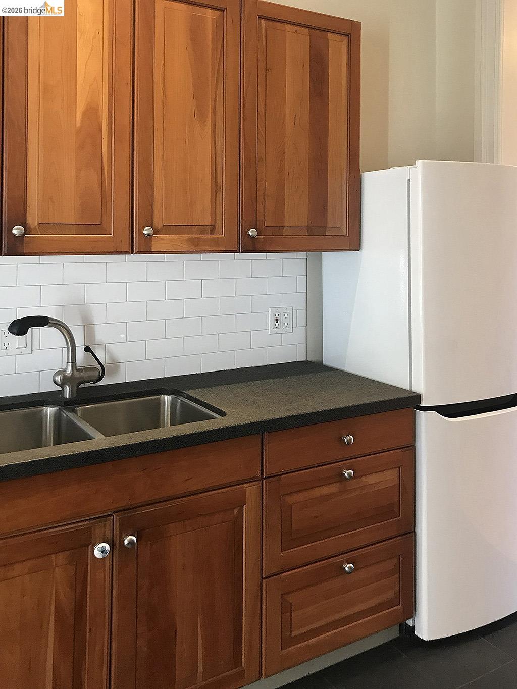 Detail Gallery Image 11 of 18 For 1374 E 32nd Street, Oakland,  CA 94602 - – Beds | – Baths