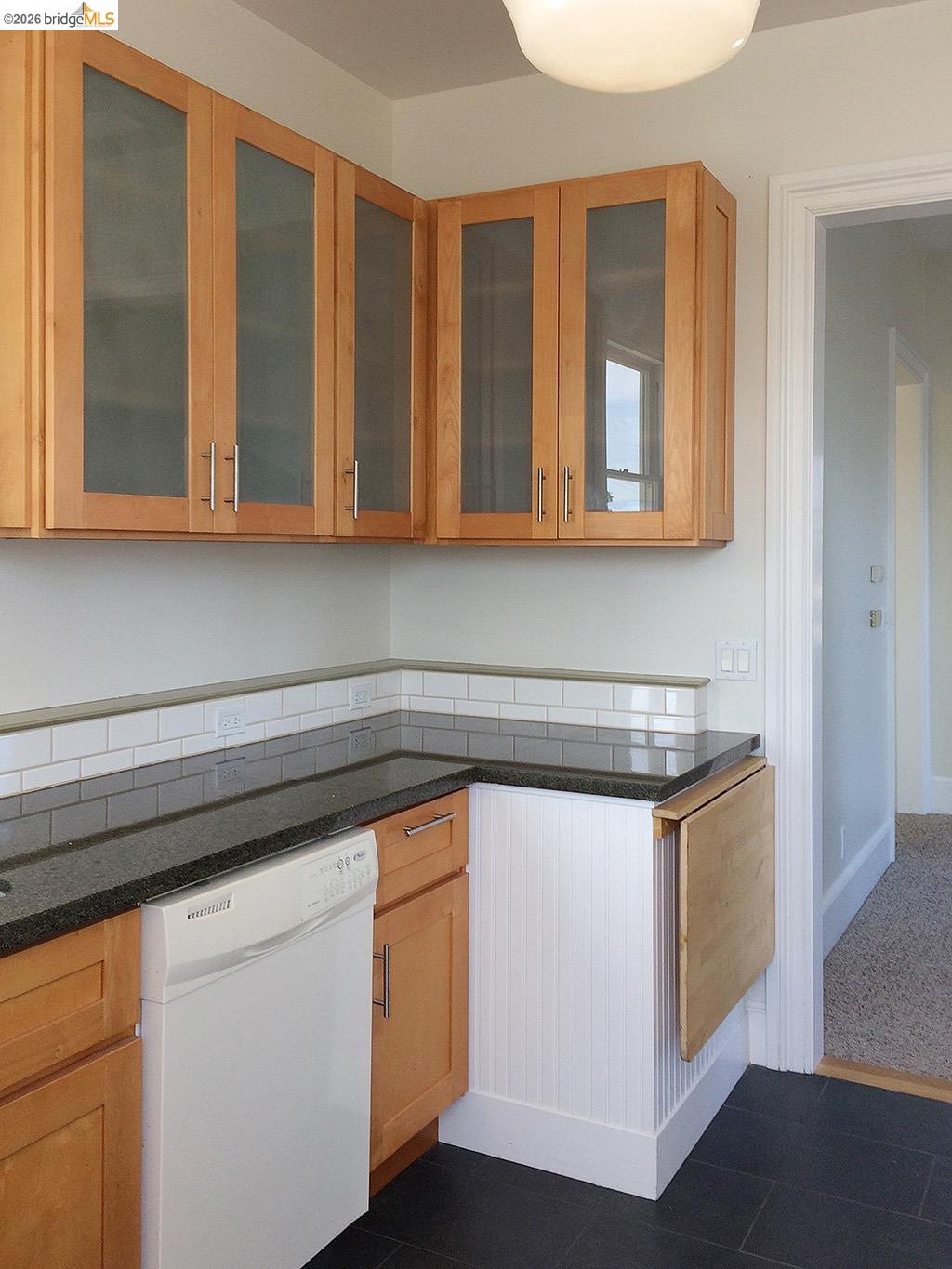 Detail Gallery Image 12 of 18 For 1374 E 32nd Street, Oakland,  CA 94602 - – Beds | – Baths