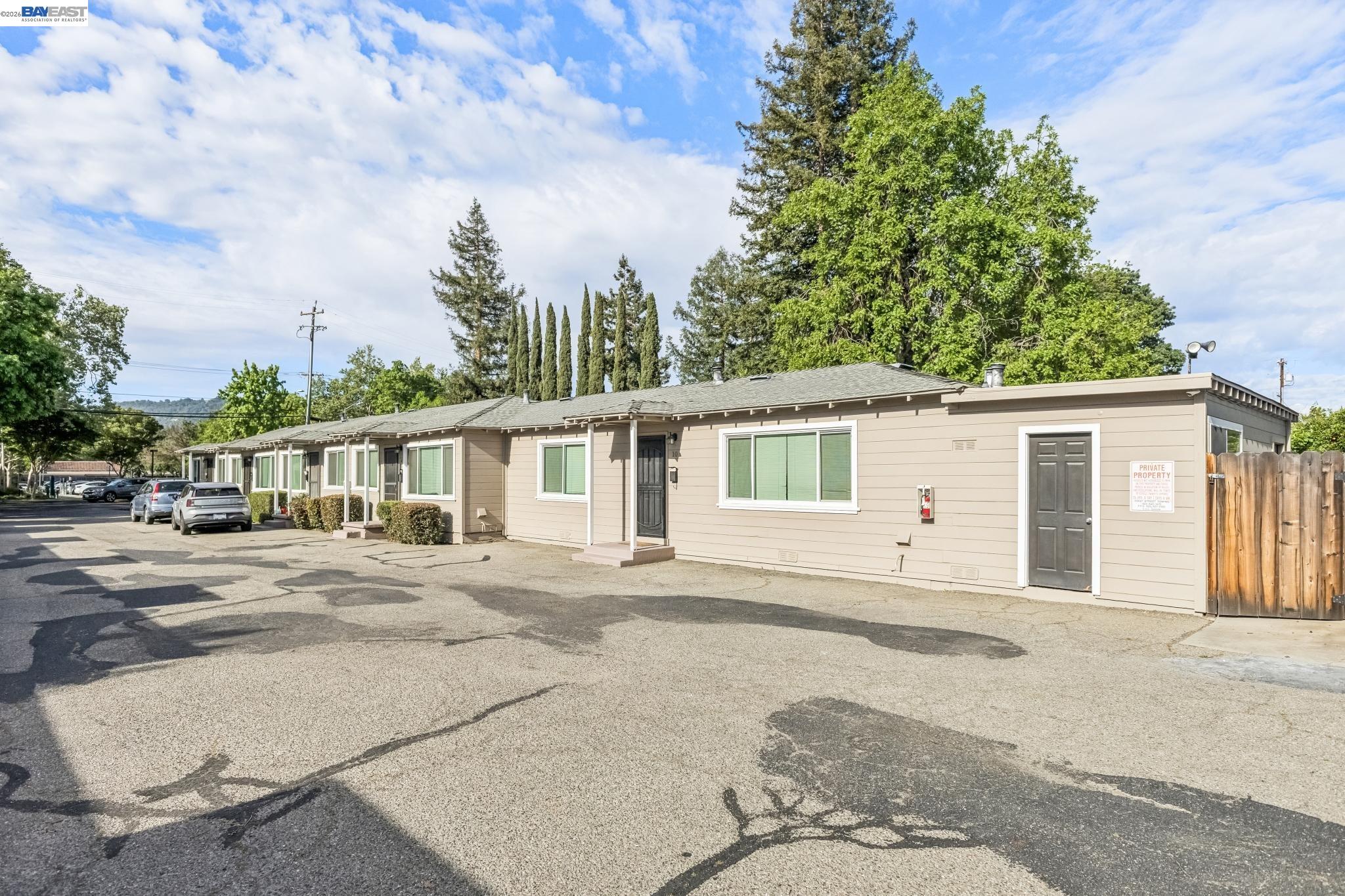 Detail Gallery Image 8 of 30 For 187 Old Bernal Ave, Pleasanton,  CA 94566 - – Beds | – Baths