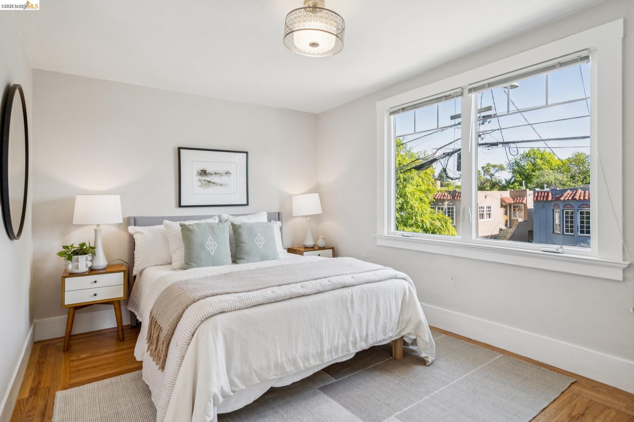 Detail Gallery Image 15 of 29 For 480 61st St, Oakland,  CA 94609 - 3 Beds | 1/1 Baths