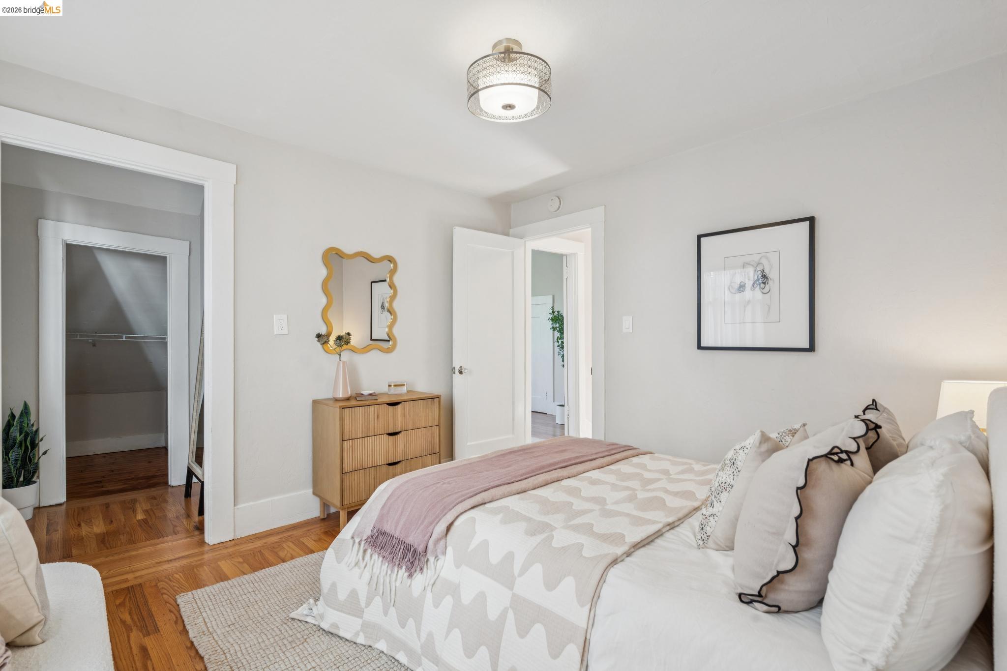 Detail Gallery Image 18 of 29 For 480 61st St, Oakland,  CA 94609 - 3 Beds | 1/1 Baths