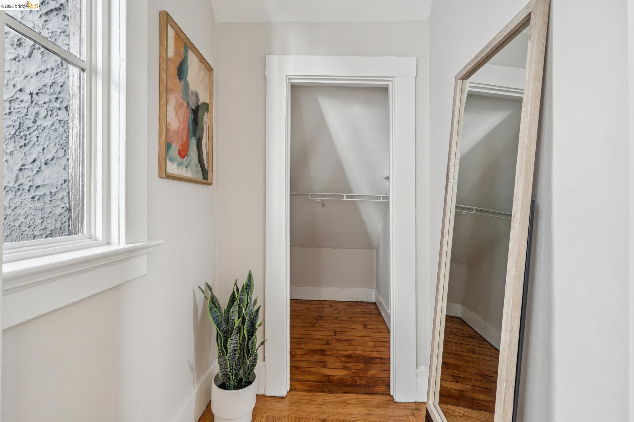 Detail Gallery Image 19 of 29 For 480 61st St, Oakland,  CA 94609 - 3 Beds | 1/1 Baths