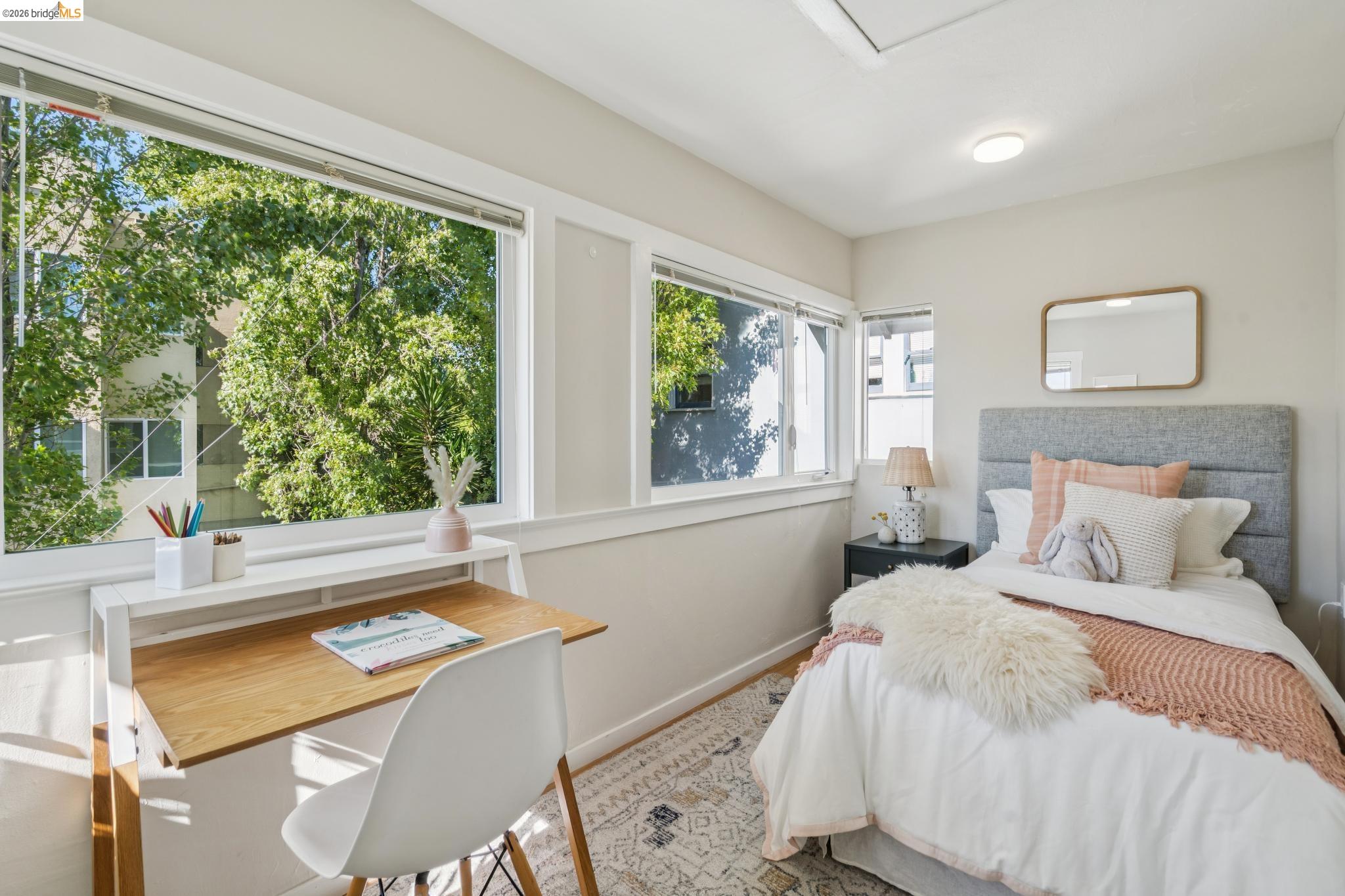 Detail Gallery Image 20 of 29 For 480 61st St, Oakland,  CA 94609 - 3 Beds | 1/1 Baths