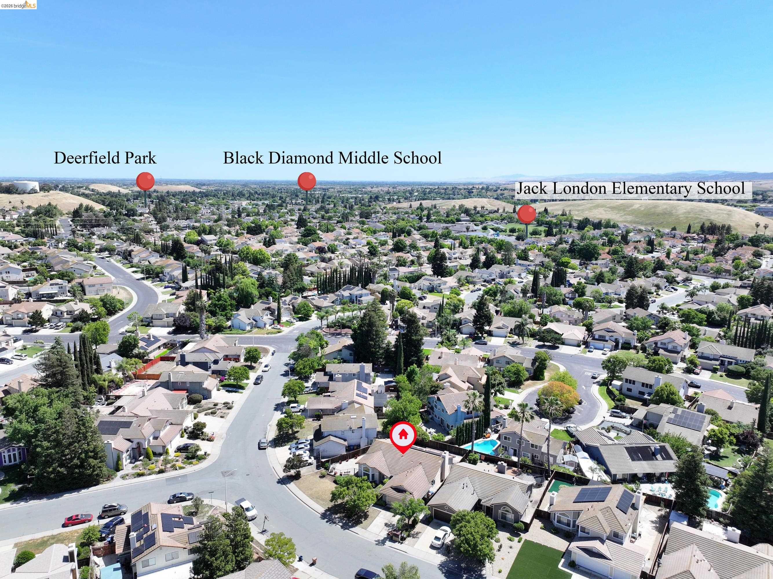 Detail Gallery Image 2 of 34 For 2424 Whitetail Drive, Antioch,  CA 94531-7740 - 3 Beds | 2 Baths