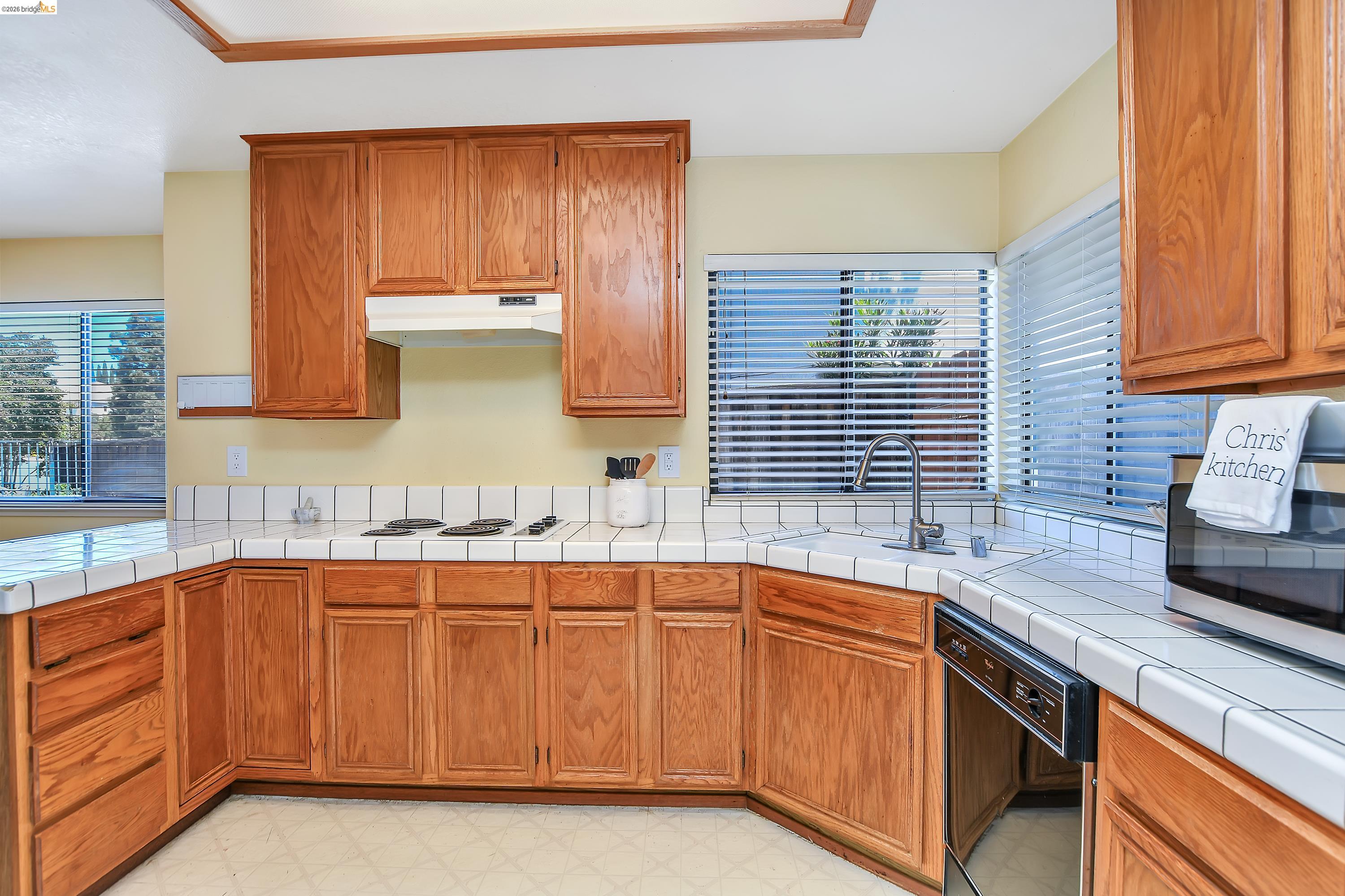 Detail Gallery Image 17 of 34 For 2424 Whitetail Drive, Antioch,  CA 94531-7740 - 3 Beds | 2 Baths