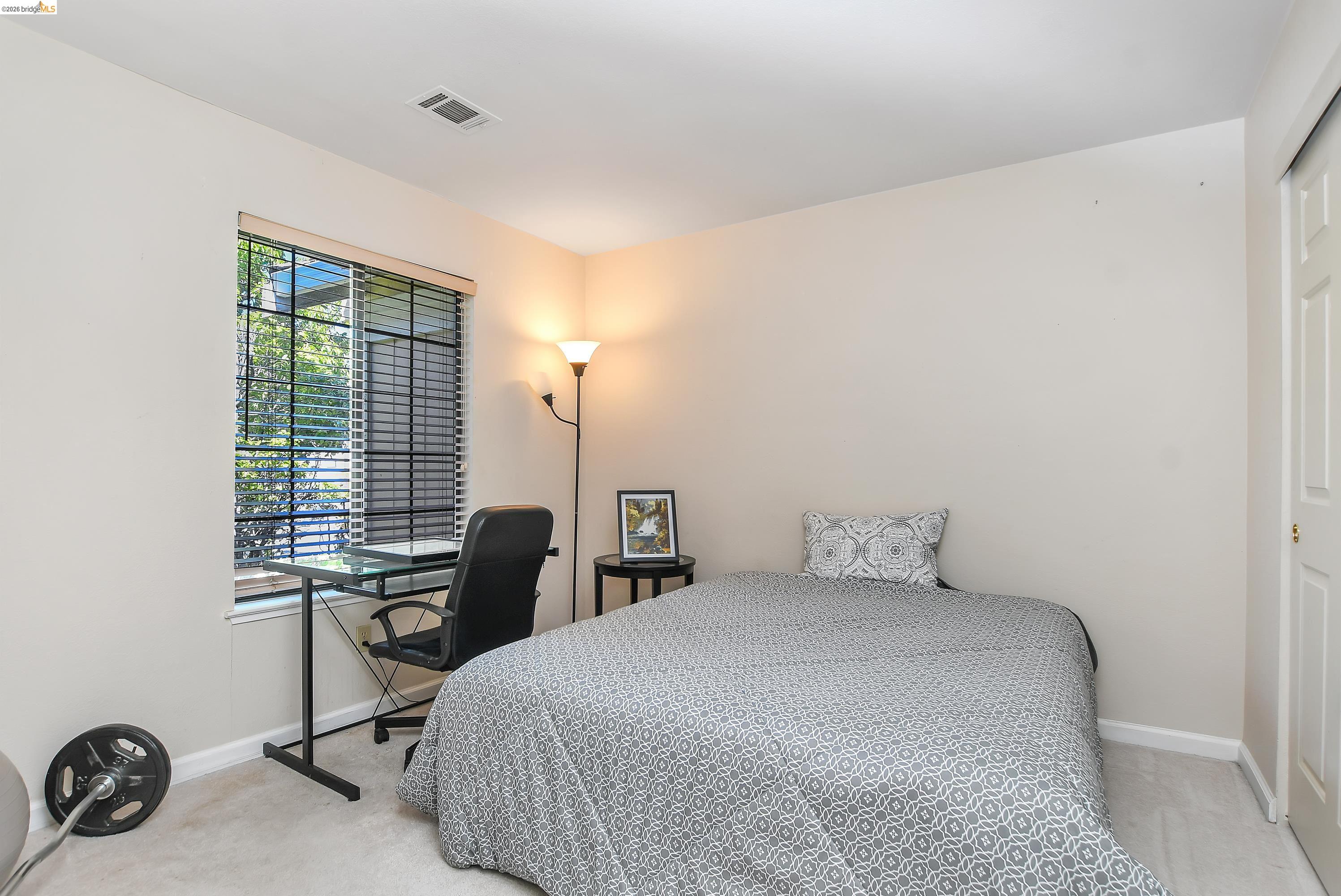 Detail Gallery Image 23 of 34 For 2424 Whitetail Drive, Antioch,  CA 94531-7740 - 3 Beds | 2 Baths