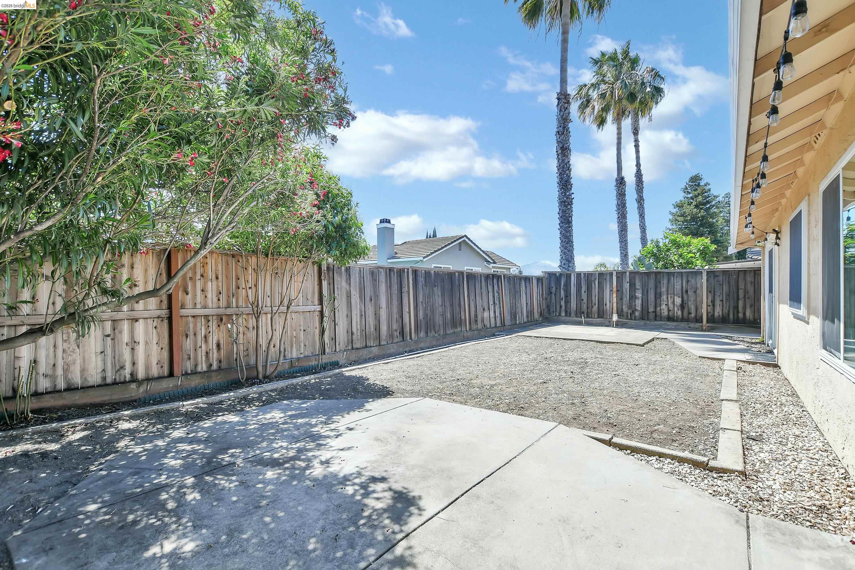 Detail Gallery Image 29 of 34 For 2424 Whitetail Drive, Antioch,  CA 94531-7740 - 3 Beds | 2 Baths