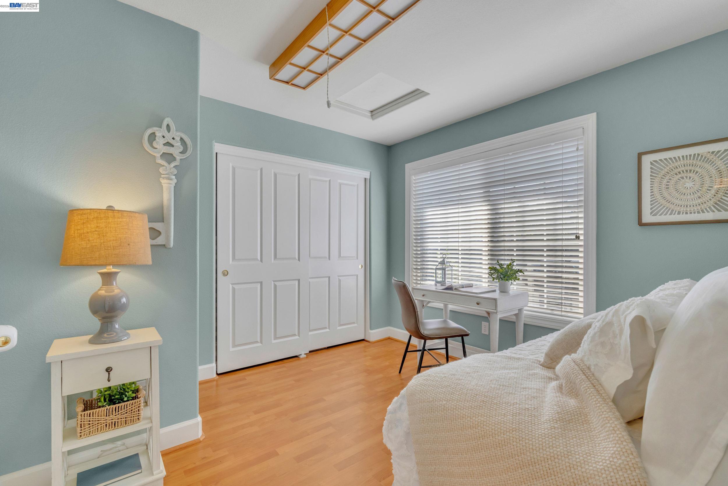 Detail Gallery Image 13 of 37 For 282 Del Valle Ct, Pleasanton,  CA 94566 - 4 Beds | 3 Baths