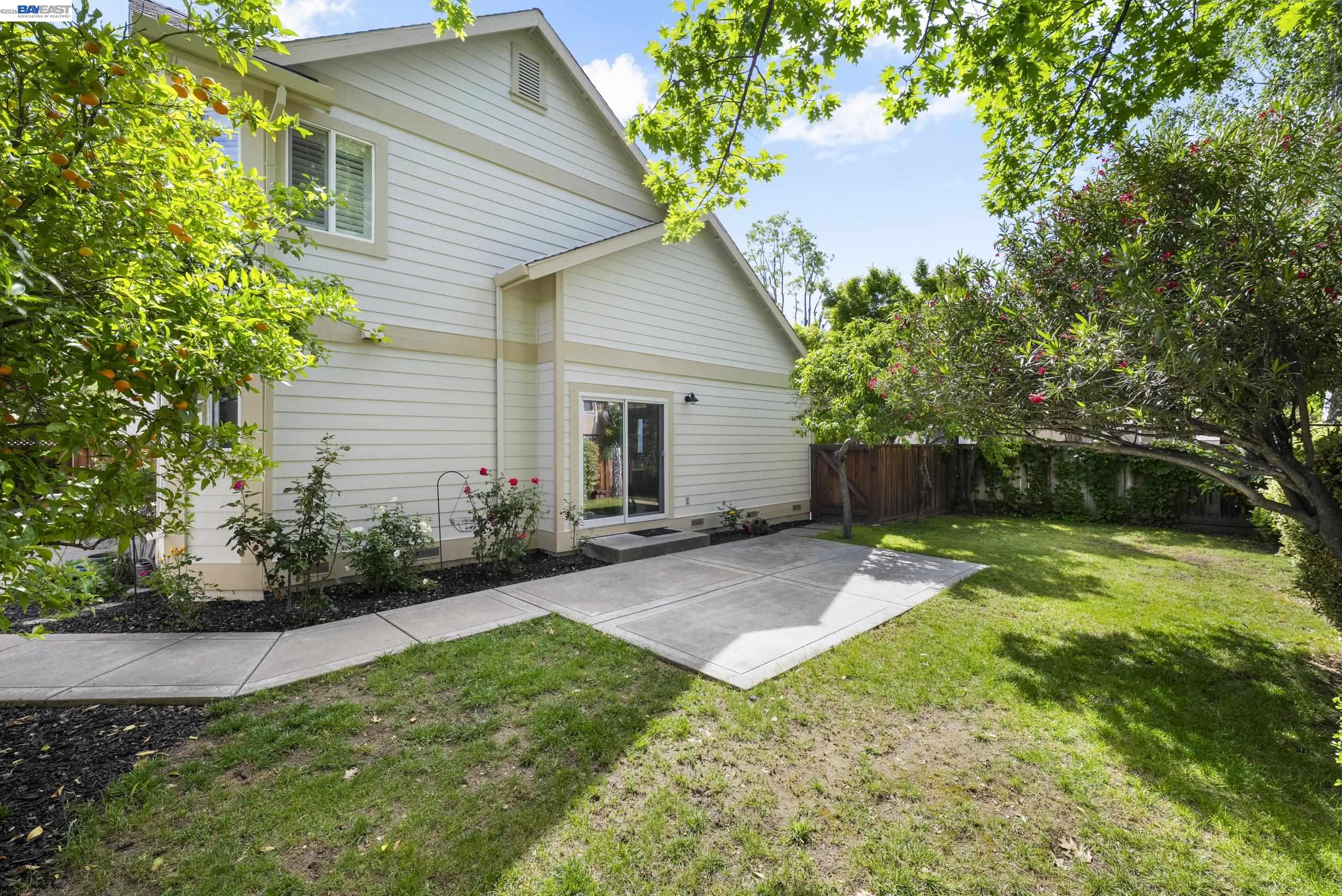 Detail Gallery Image 23 of 37 For 282 Del Valle Ct, Pleasanton,  CA 94566 - 4 Beds | 3 Baths