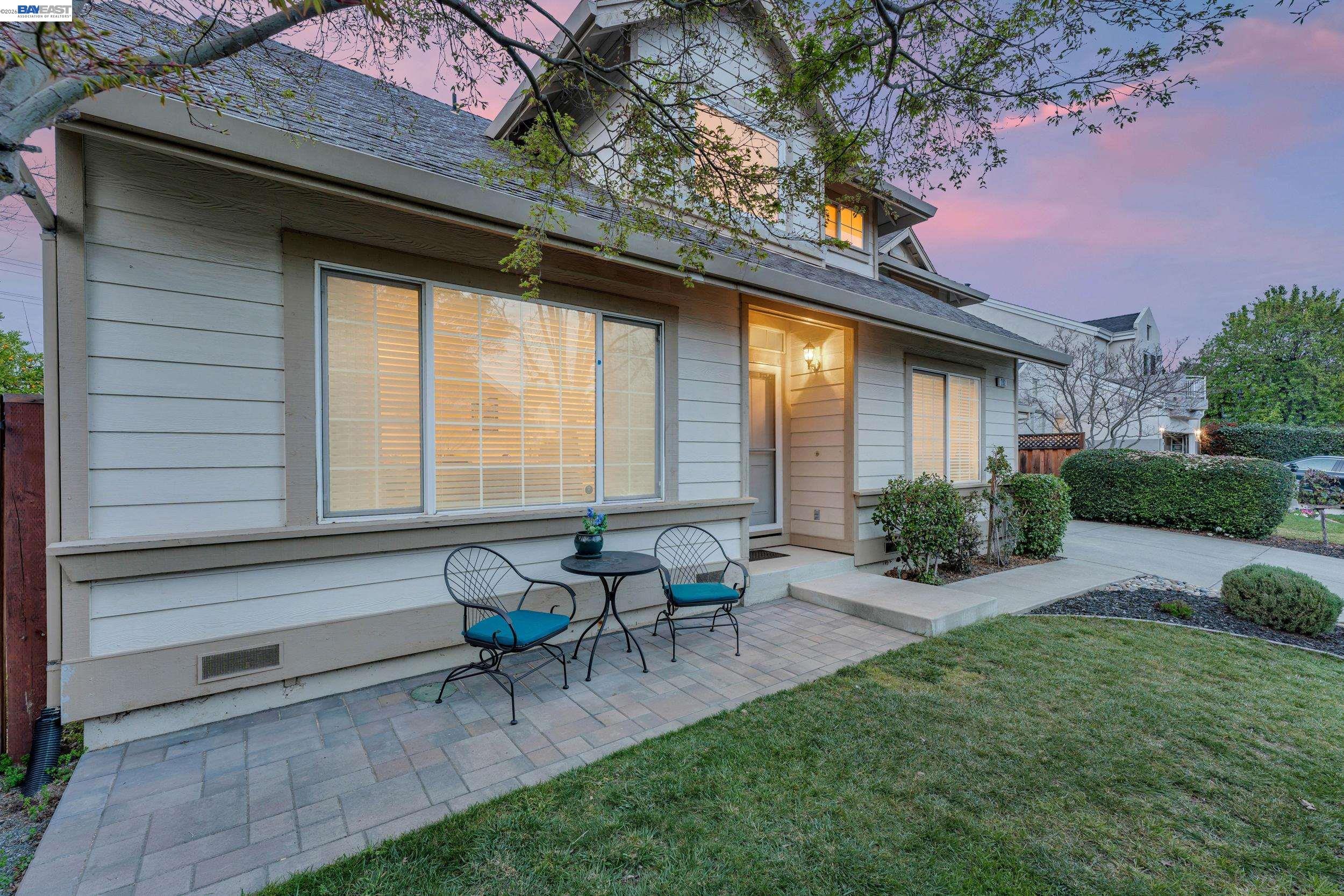 Detail Gallery Image 33 of 37 For 282 Del Valle Ct, Pleasanton,  CA 94566 - 4 Beds | 3 Baths