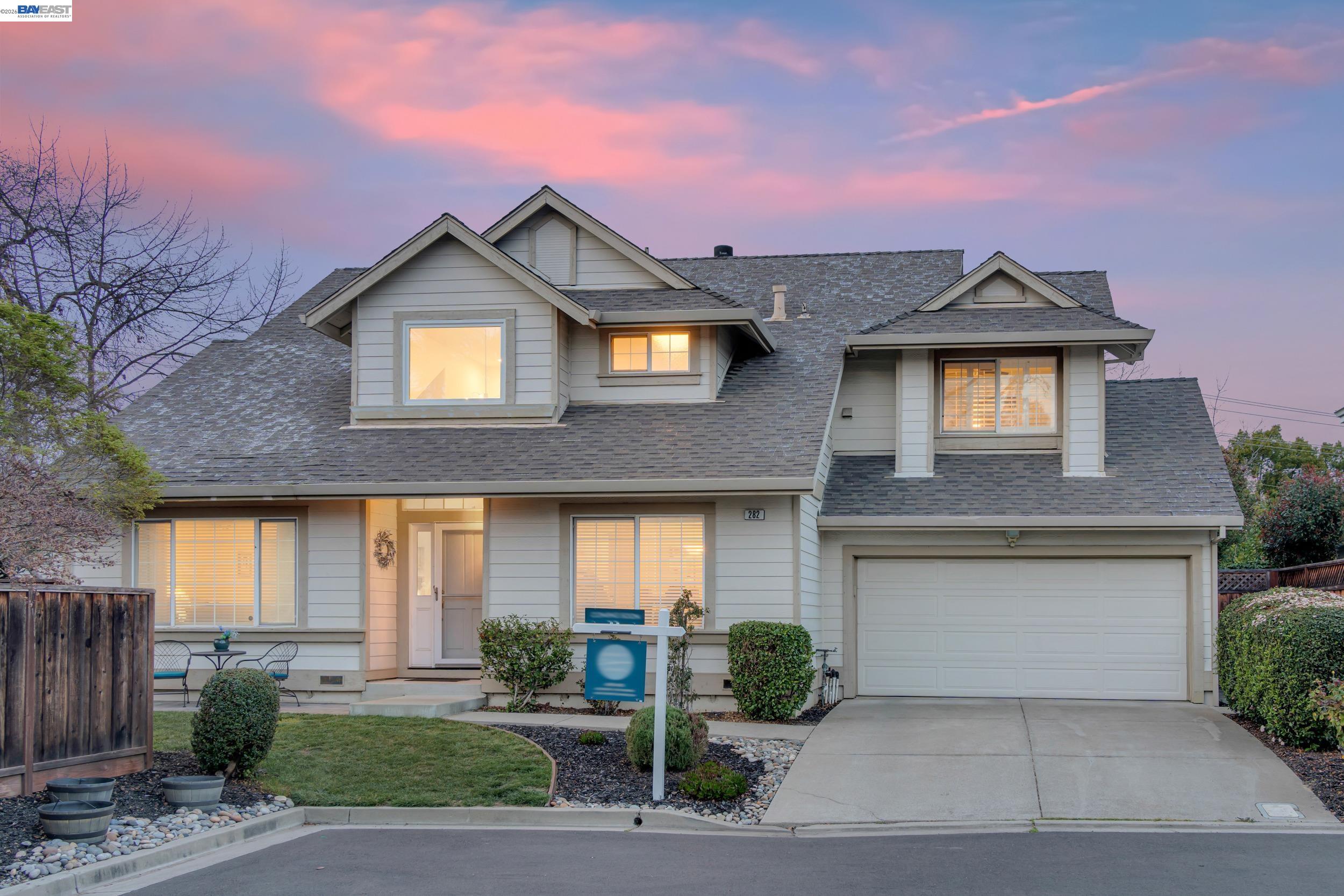 Detail Gallery Image 34 of 37 For 282 Del Valle Ct, Pleasanton,  CA 94566 - 4 Beds | 3 Baths