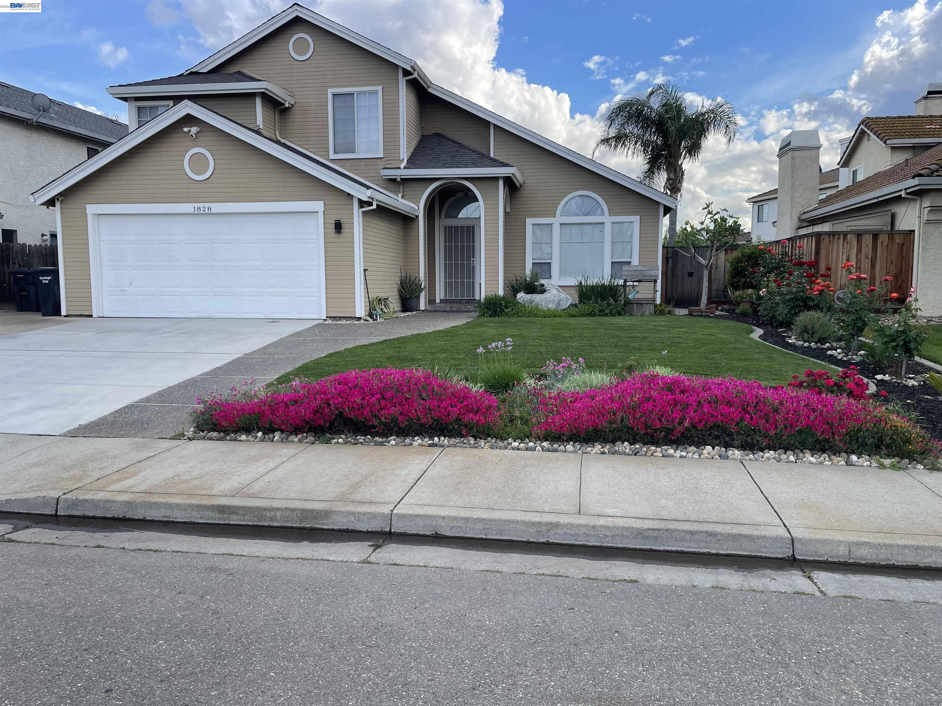 Detail Gallery Image 2 of 27 For 1828 Bayberry Ln, Tracy,  CA 95376 - 3 Beds | 2/1 Baths