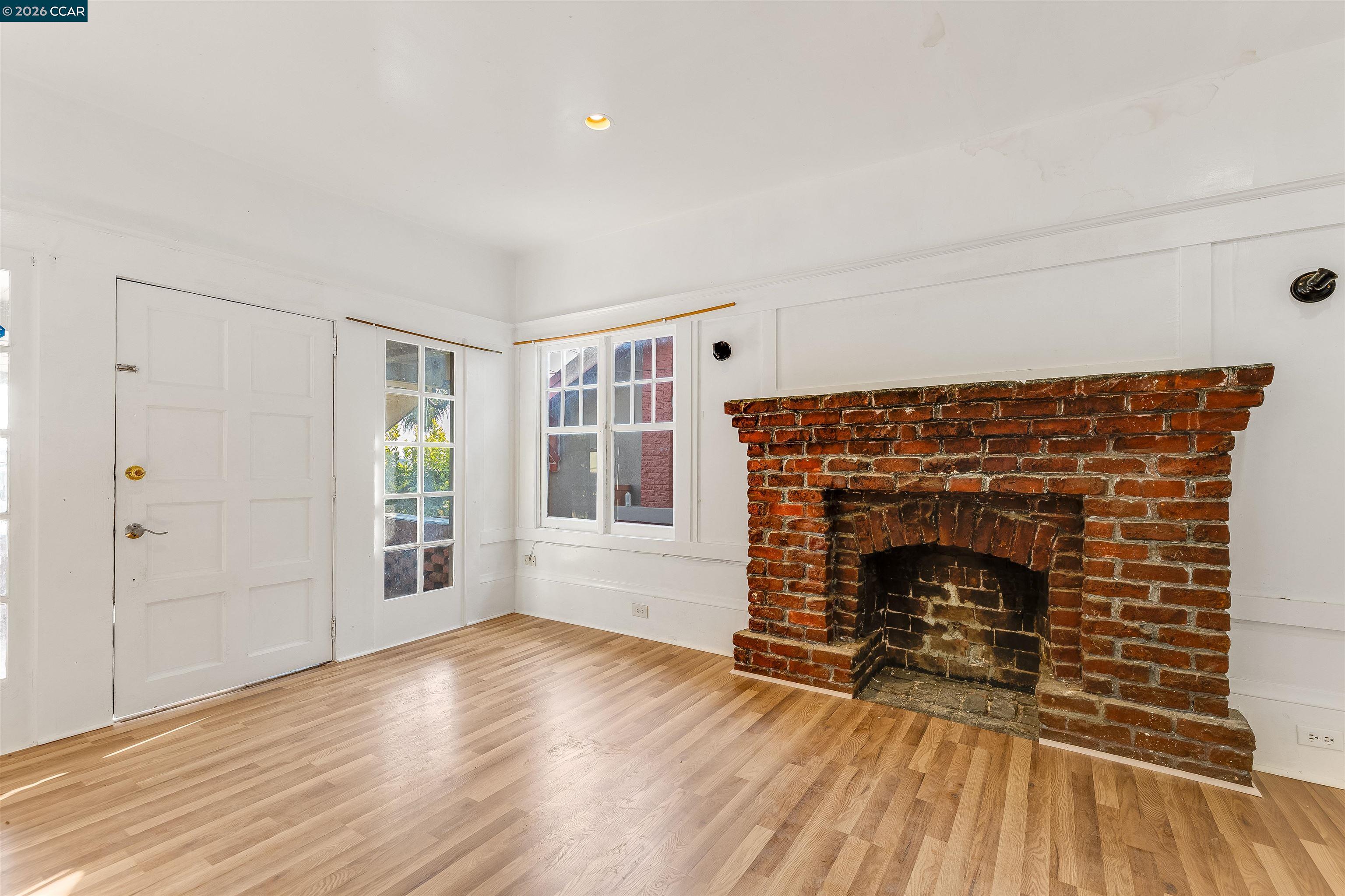 5315 Cole St, Oakland, CA, 94601