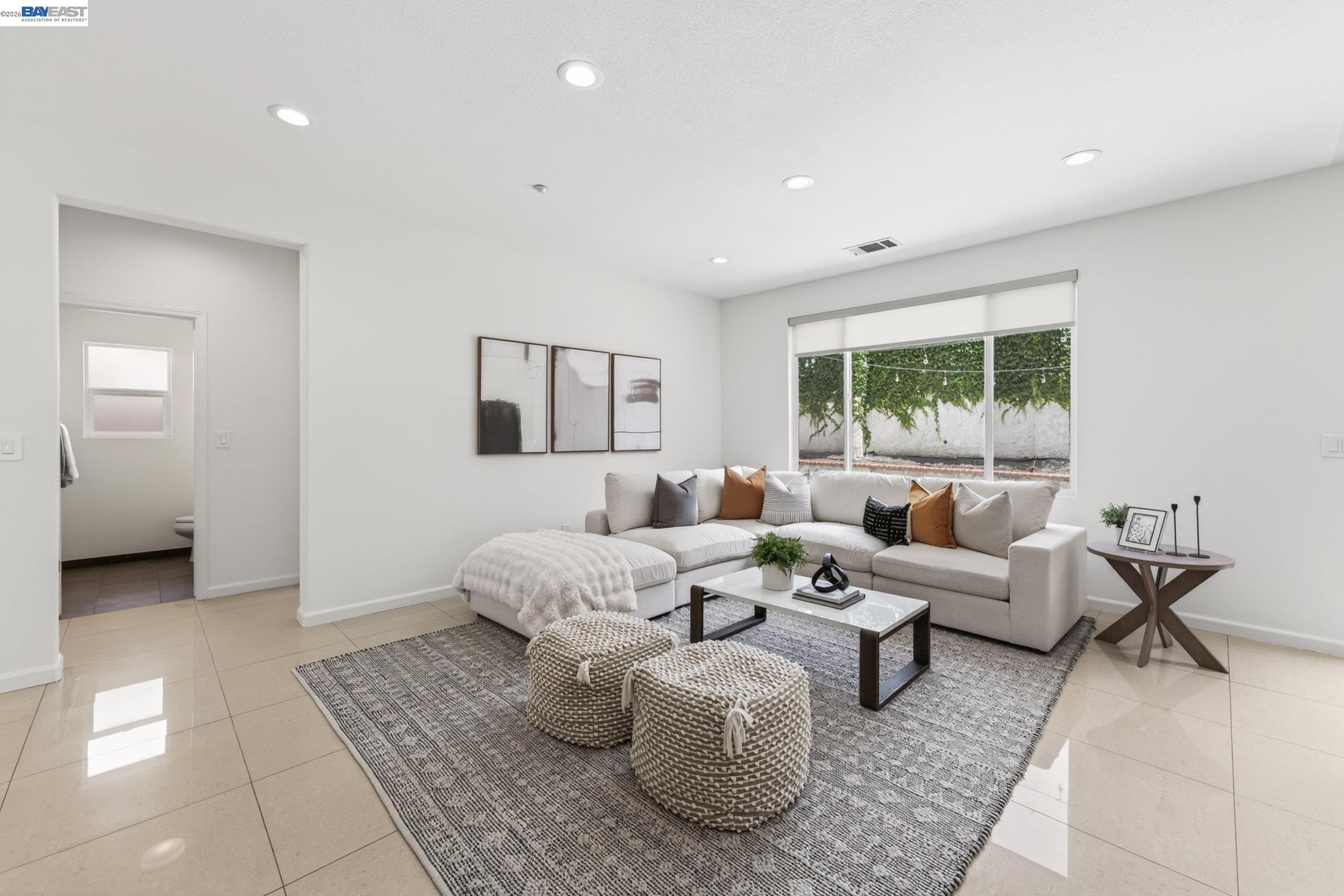 Detail Gallery Image 11 of 44 For 34517 Windflower Ln, Union City,  CA 94587 - 4 Beds | 3 Baths