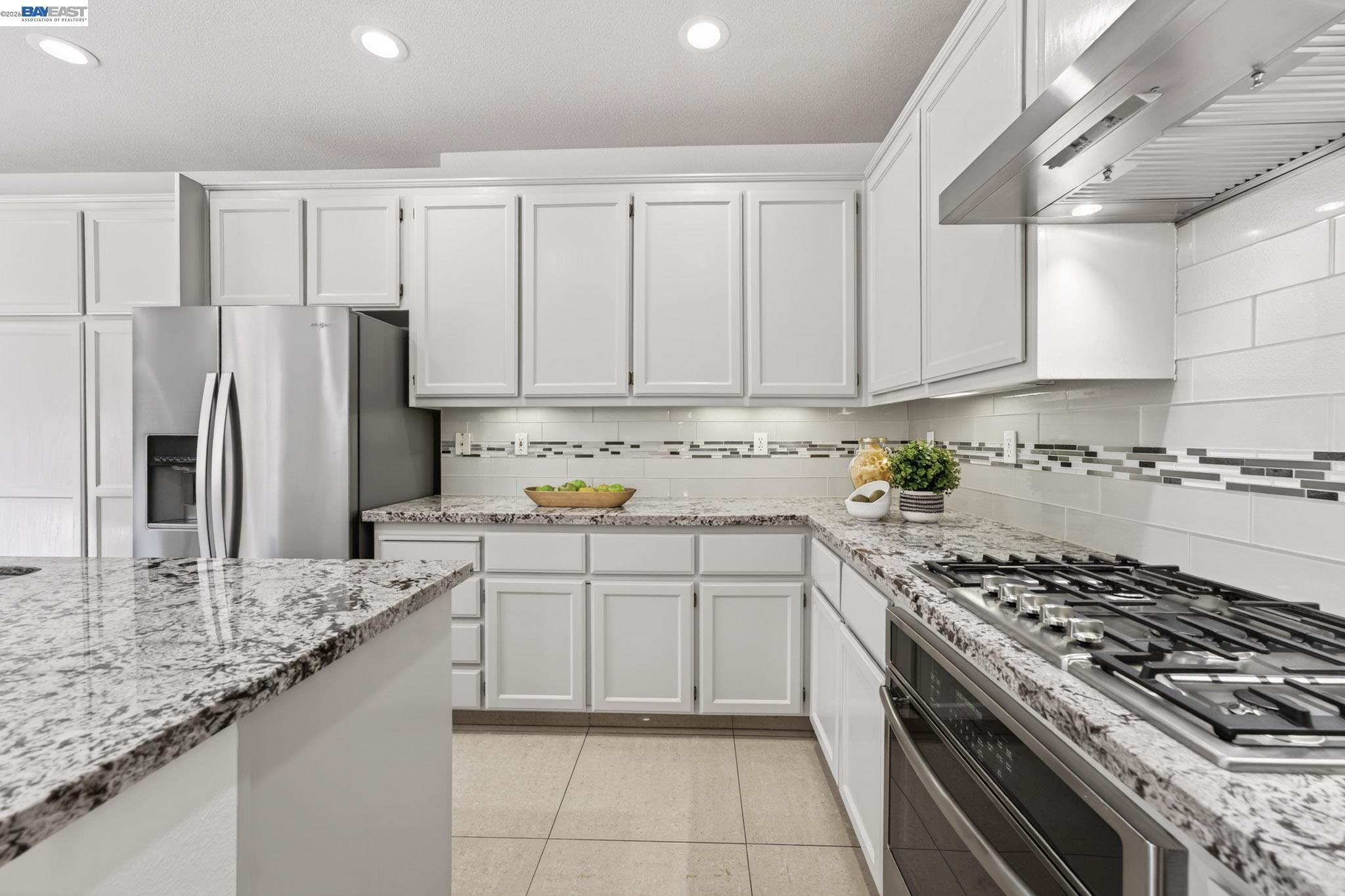 Detail Gallery Image 18 of 44 For 34517 Windflower Ln, Union City,  CA 94587 - 4 Beds | 3 Baths