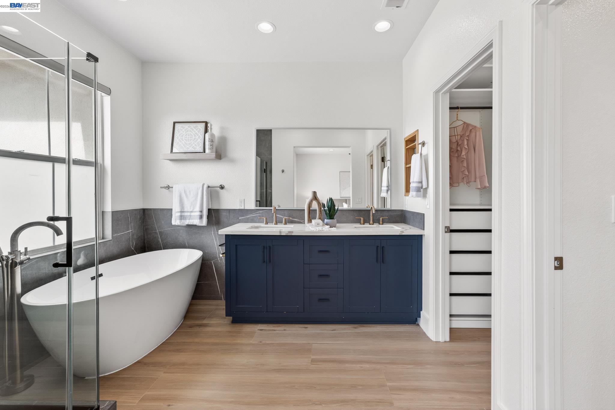 Detail Gallery Image 28 of 44 For 34517 Windflower Ln, Union City,  CA 94587 - 4 Beds | 3 Baths