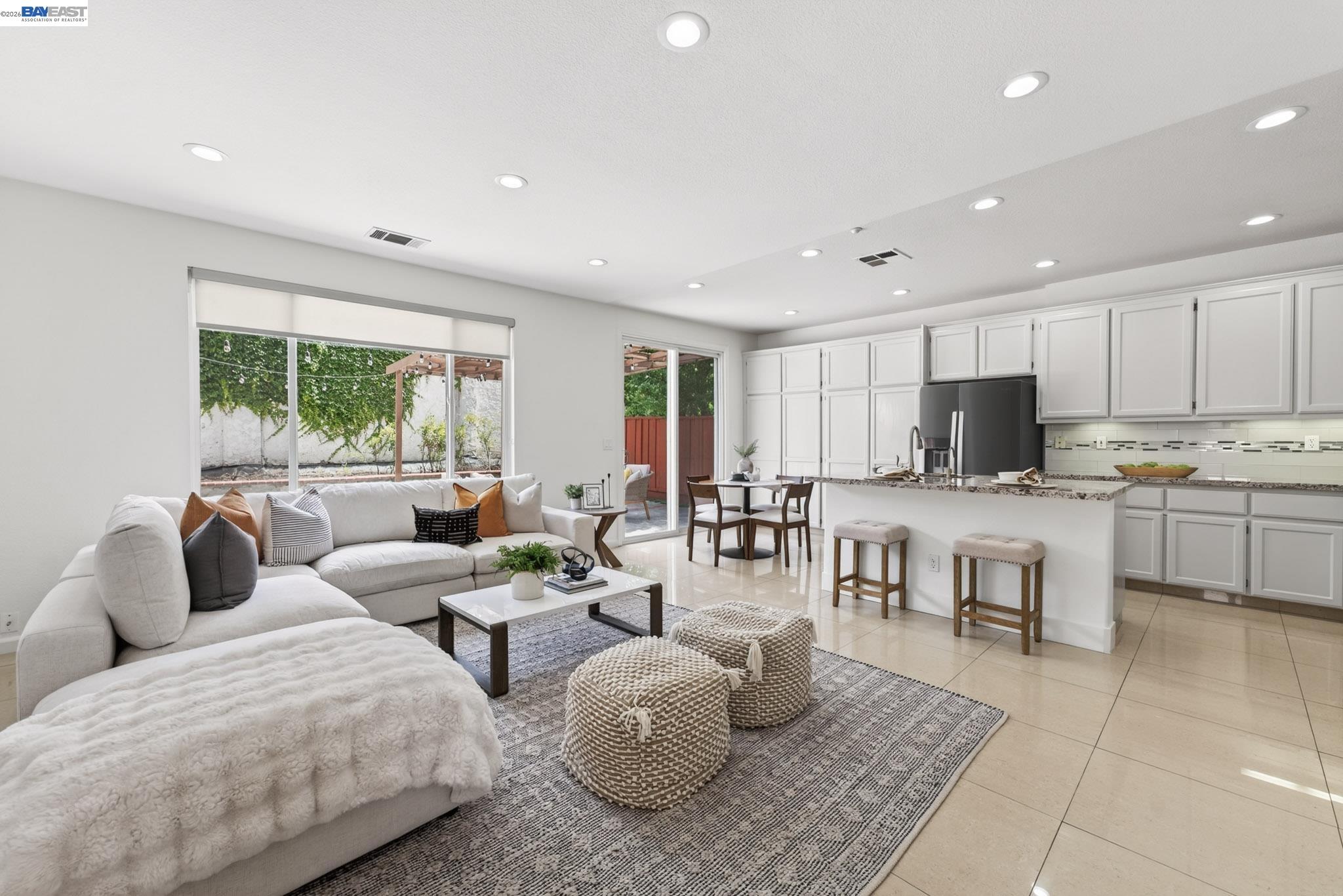 Detail Gallery Image 10 of 44 For 34517 Windflower Ln, Union City,  CA 94587 - 4 Beds | 3 Baths