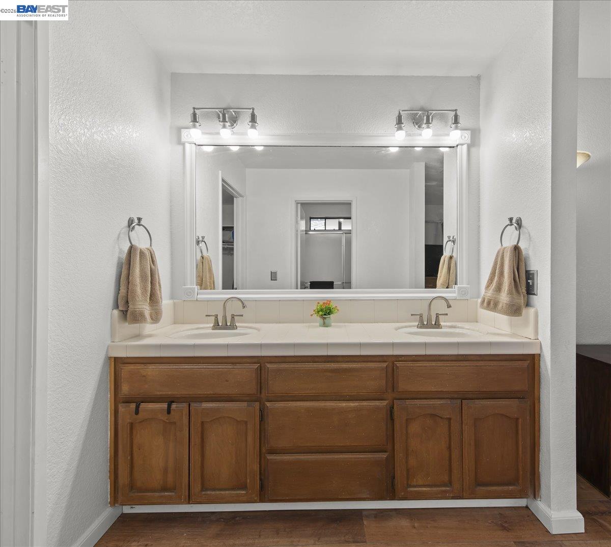 Detail Gallery Image 20 of 39 For 5894 Land View Dr, Stockton,  CA 95219 - 3 Beds | 2 Baths