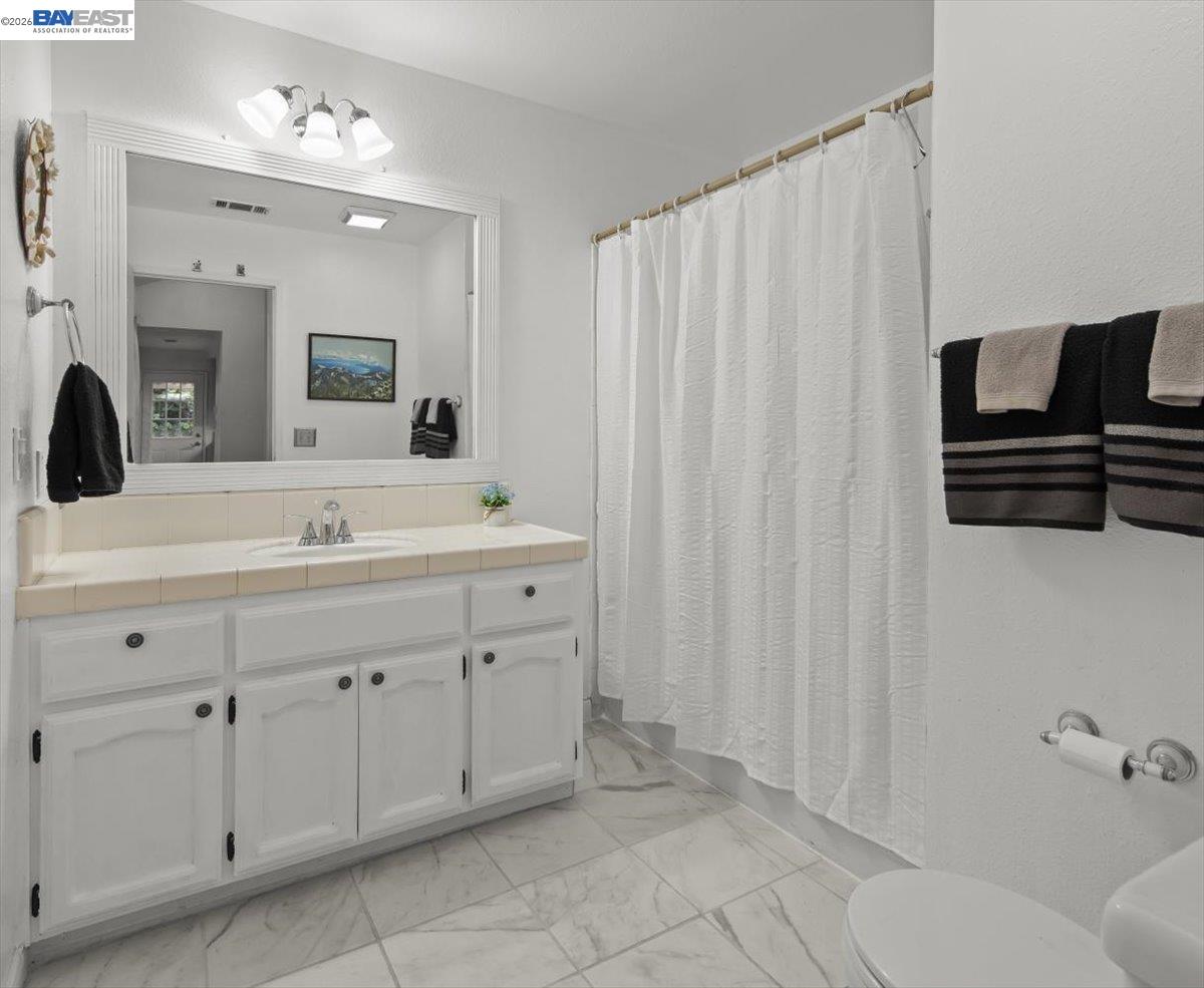 Detail Gallery Image 27 of 39 For 5894 Land View Dr, Stockton,  CA 95219 - 3 Beds | 2 Baths