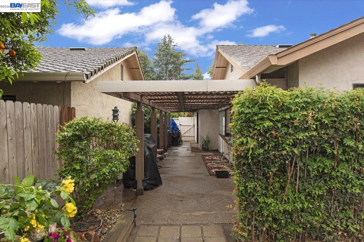 Detail Gallery Image 35 of 39 For 5894 Land View Dr, Stockton,  CA 95219 - 3 Beds | 2 Baths