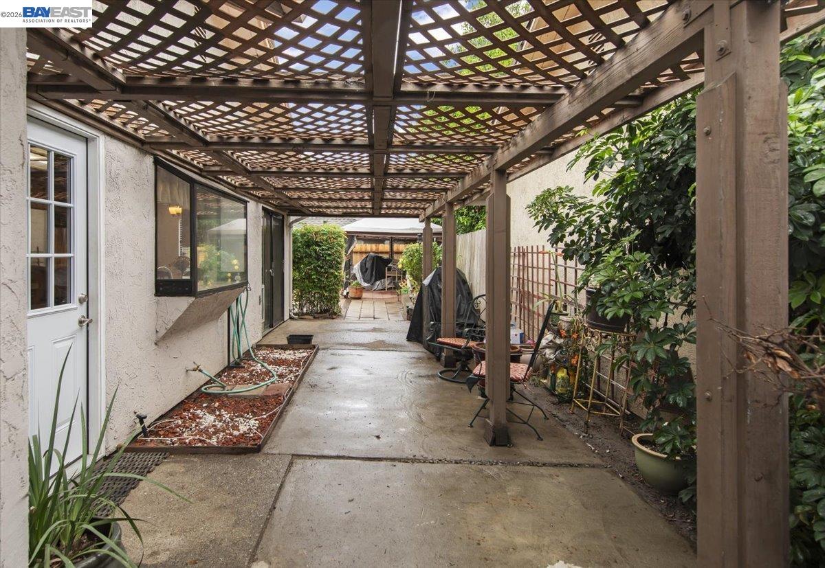 Detail Gallery Image 37 of 39 For 5894 Land View Dr, Stockton,  CA 95219 - 3 Beds | 2 Baths