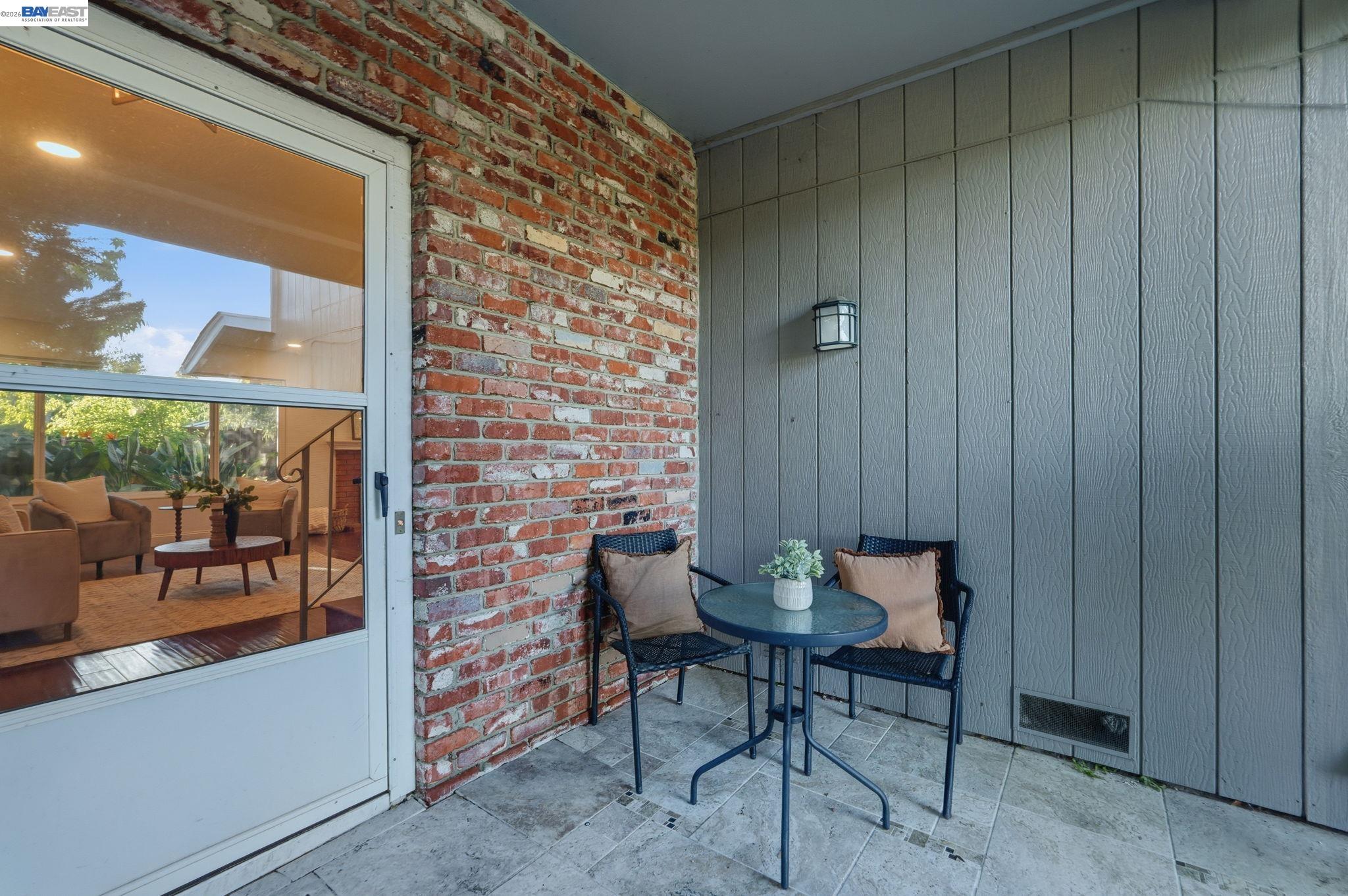 Detail Gallery Image 4 of 71 For 2799 Marsh Dr, San Ramon,  CA 94583 - 4 Beds | 2/1 Baths