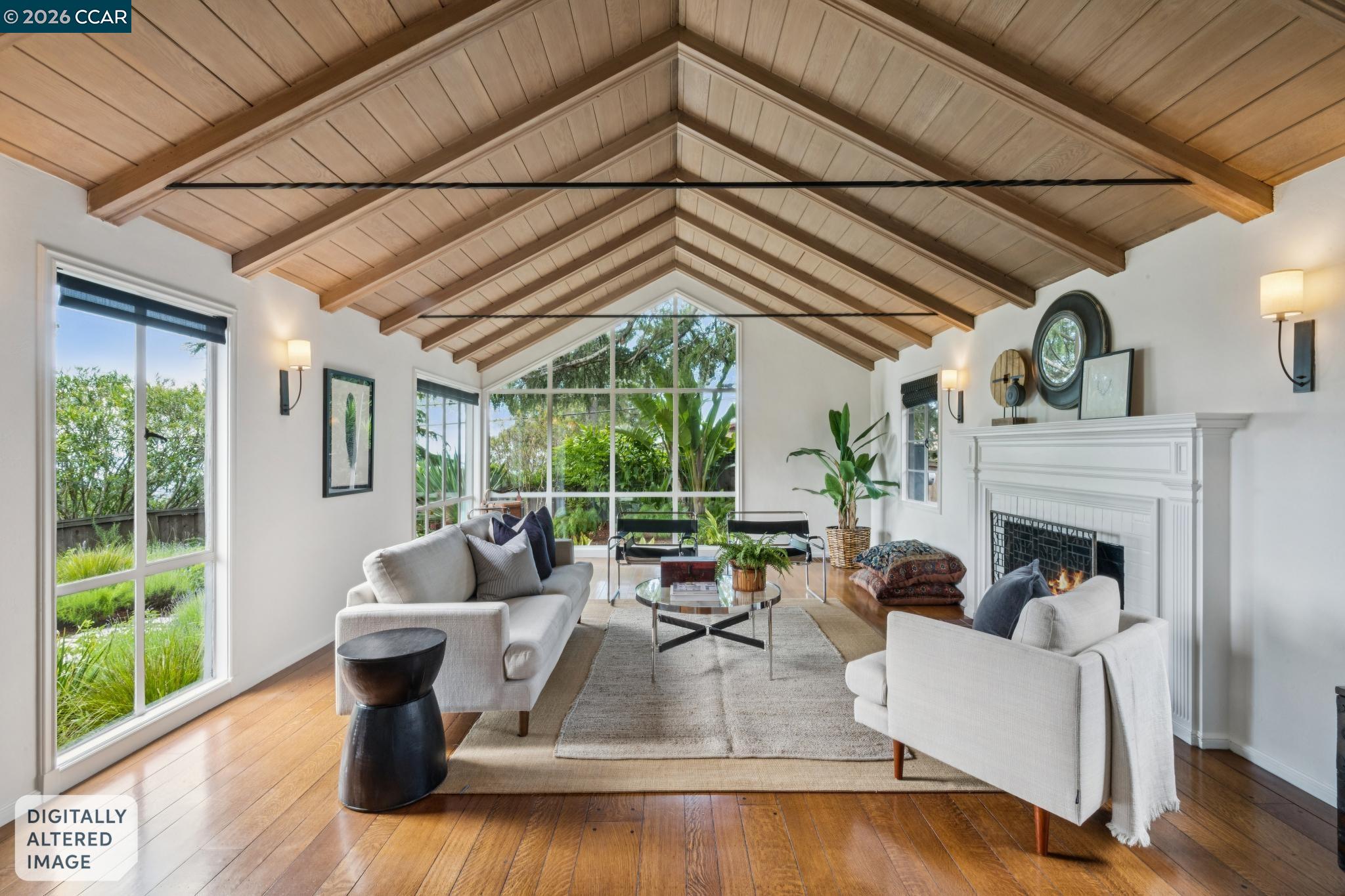 Detail Gallery Image 2 of 43 For 5700 Chelton, Oakland,  CA 94611 - 3 Beds | 2 Baths