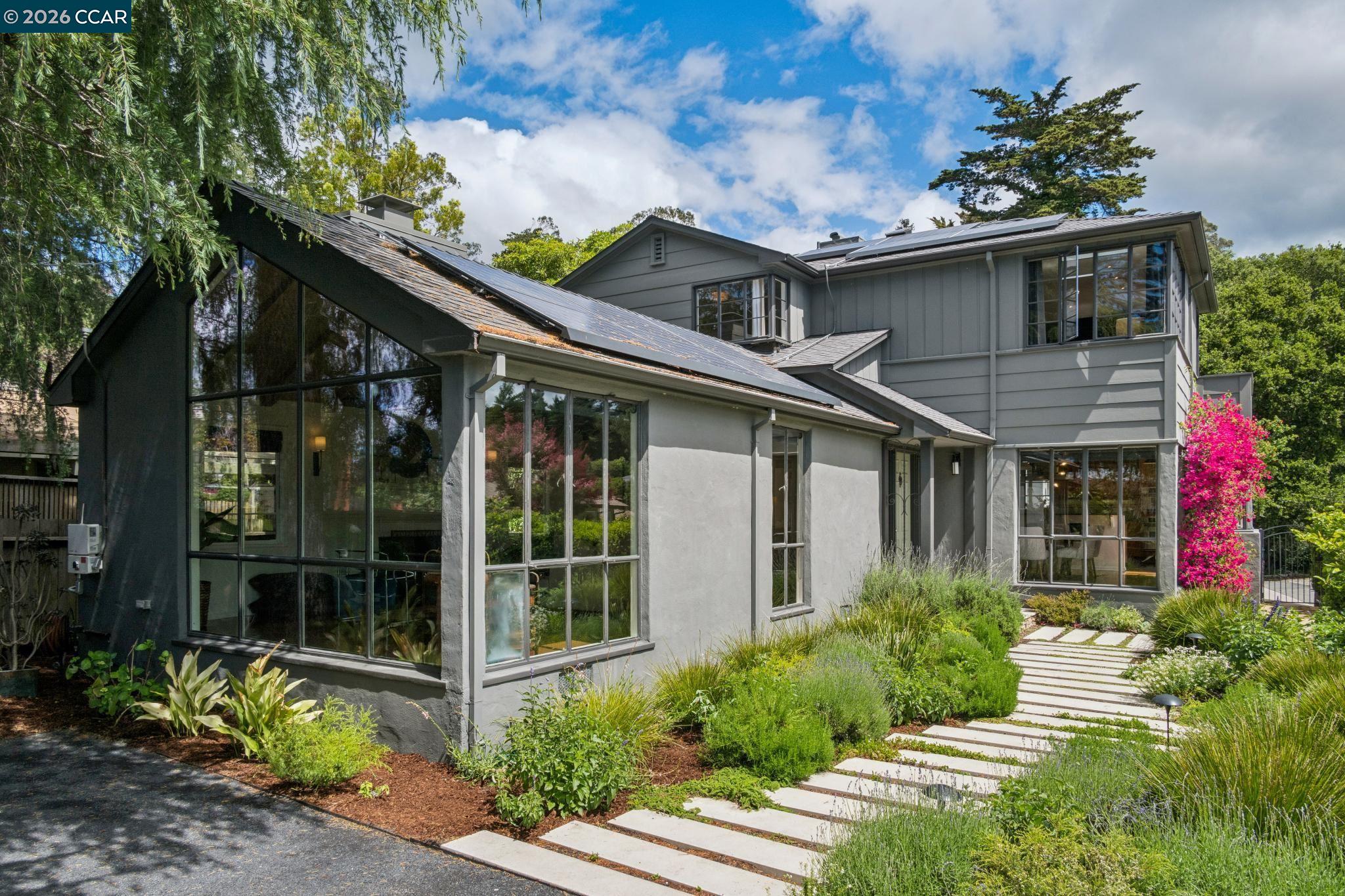 Detail Gallery Image 27 of 43 For 5700 Chelton, Oakland,  CA 94611 - 3 Beds | 2 Baths