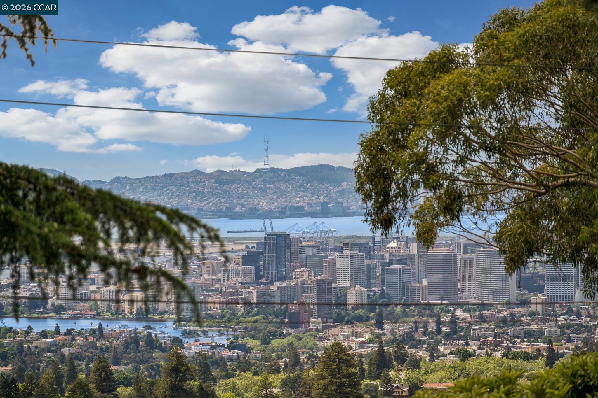 Detail Gallery Image 36 of 43 For 5700 Chelton, Oakland,  CA 94611 - 3 Beds | 2 Baths