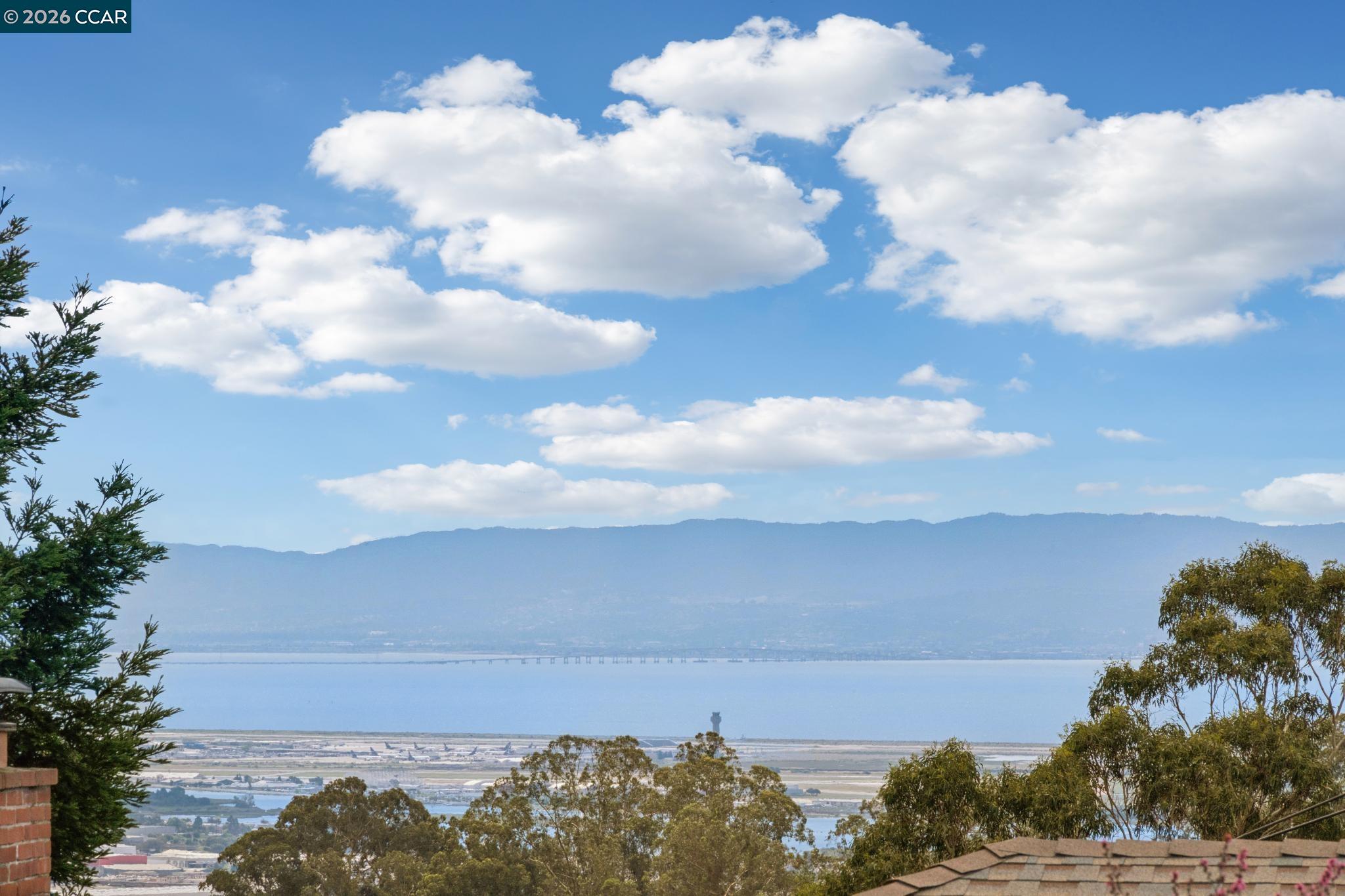 Detail Gallery Image 37 of 43 For 5700 Chelton, Oakland,  CA 94611 - 3 Beds | 2 Baths