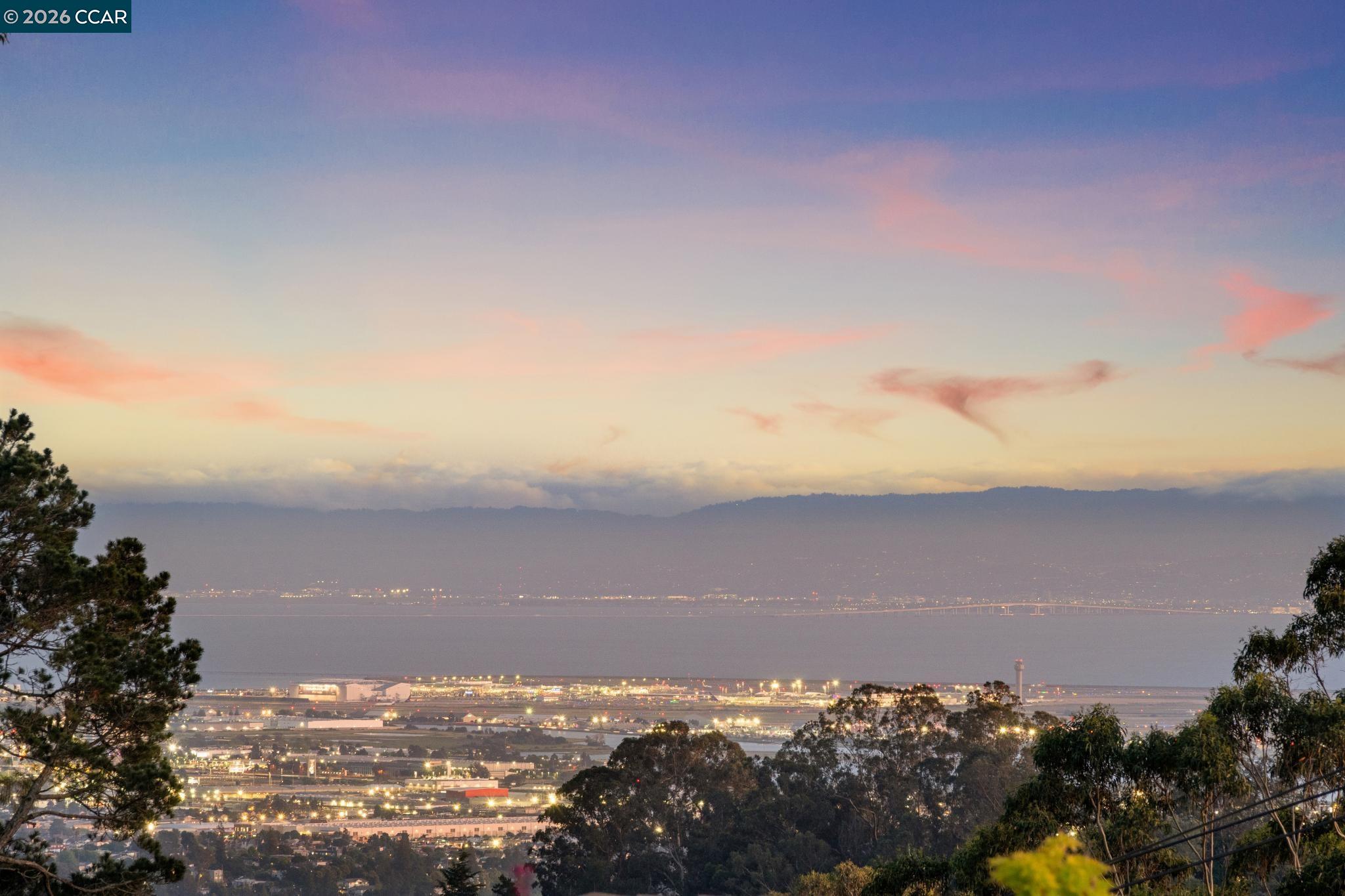 Detail Gallery Image 38 of 43 For 5700 Chelton, Oakland,  CA 94611 - 3 Beds | 2 Baths