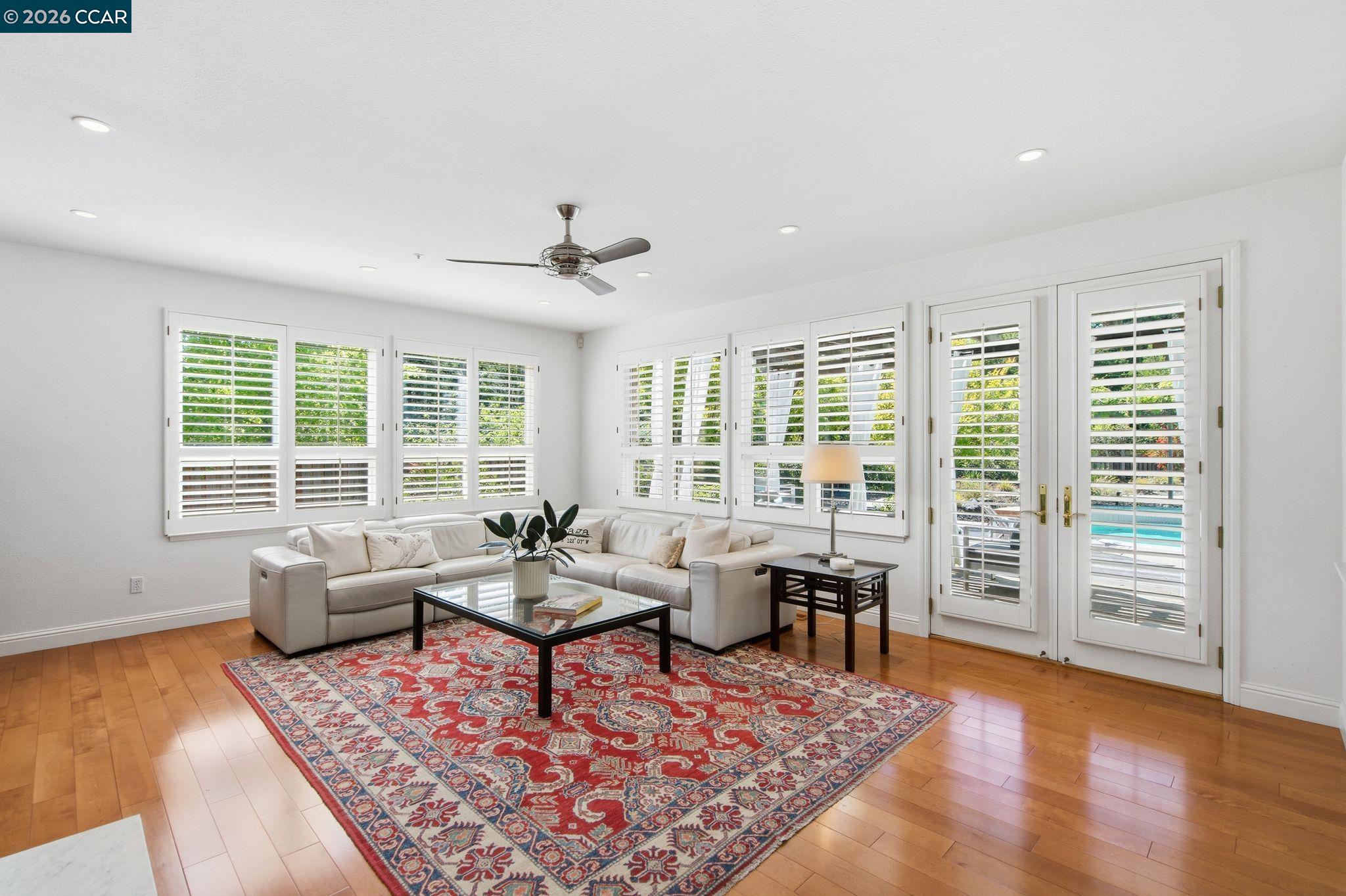 Detail Gallery Image 13 of 40 For 2151 Sky View Ct, Moraga,  CA 94556 - 4 Beds | 3/1 Baths