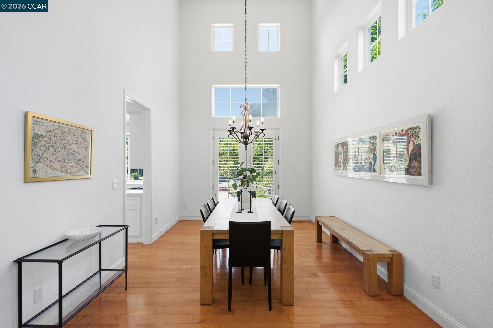 Detail Gallery Image 6 of 40 For 2151 Sky View Ct, Moraga,  CA 94556 - 4 Beds | 3/1 Baths