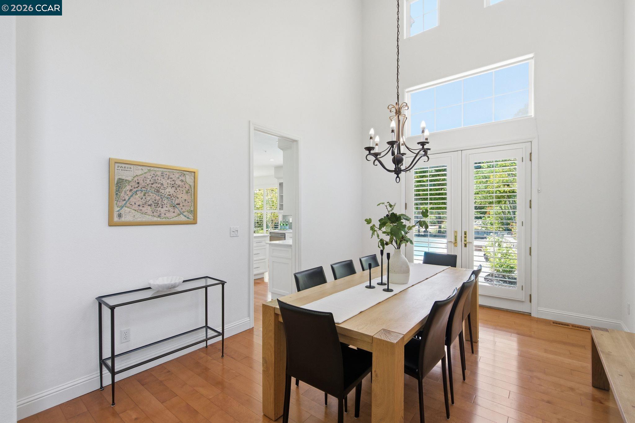 Detail Gallery Image 7 of 40 For 2151 Sky View Ct, Moraga,  CA 94556 - 4 Beds | 3/1 Baths