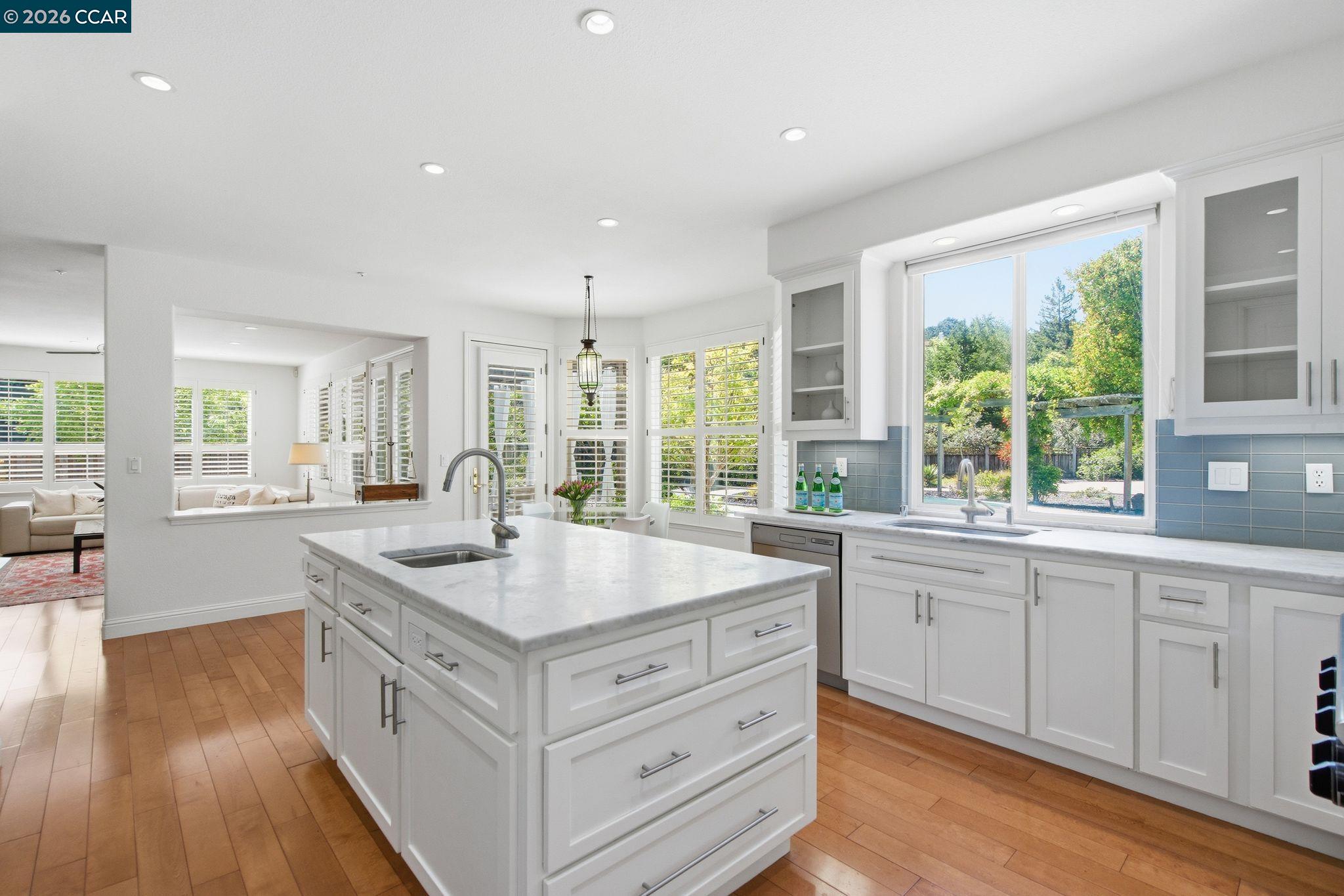 Detail Gallery Image 8 of 40 For 2151 Sky View Ct, Moraga,  CA 94556 - 4 Beds | 3/1 Baths