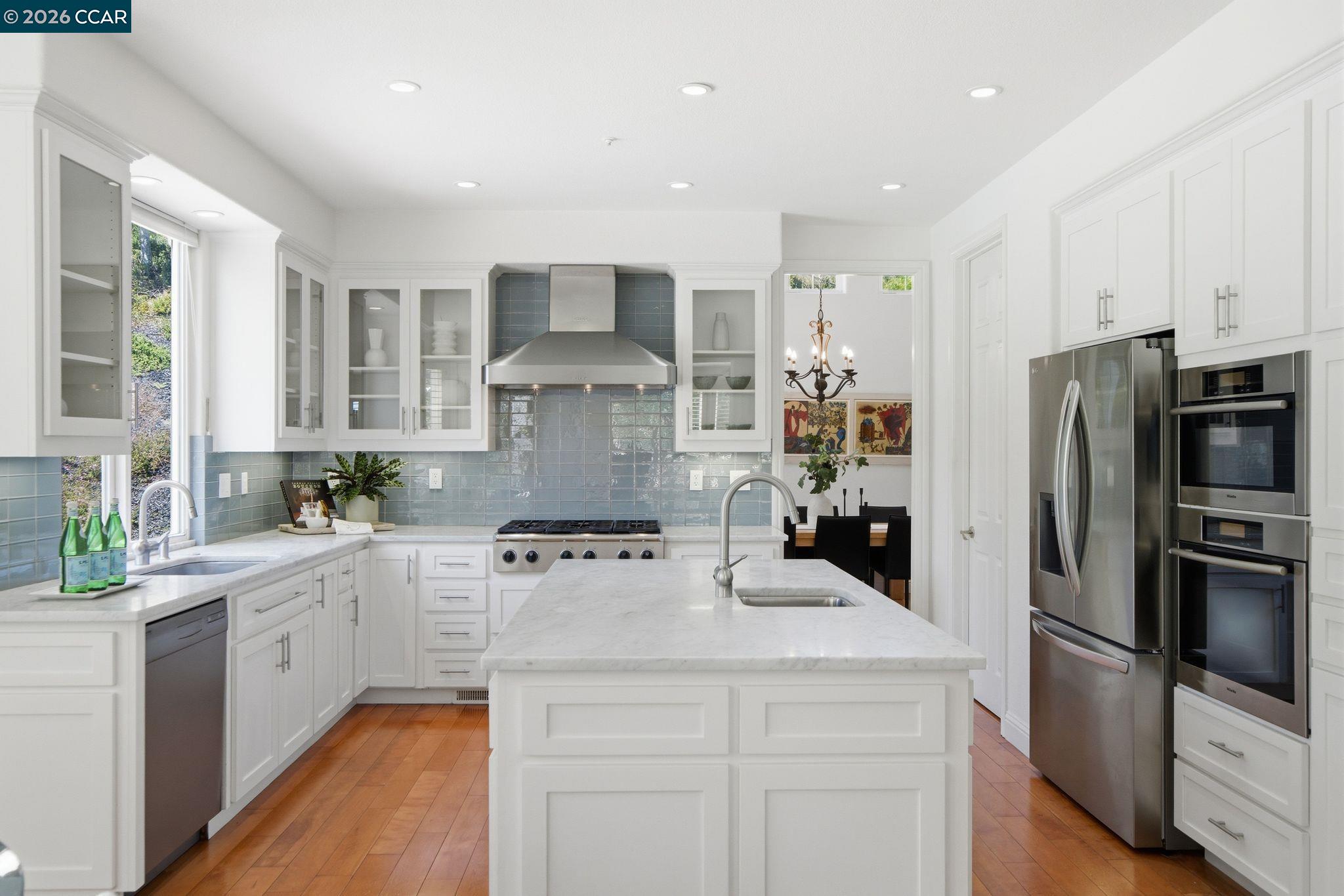 Detail Gallery Image 10 of 40 For 2151 Sky View Ct, Moraga,  CA 94556 - 4 Beds | 3/1 Baths