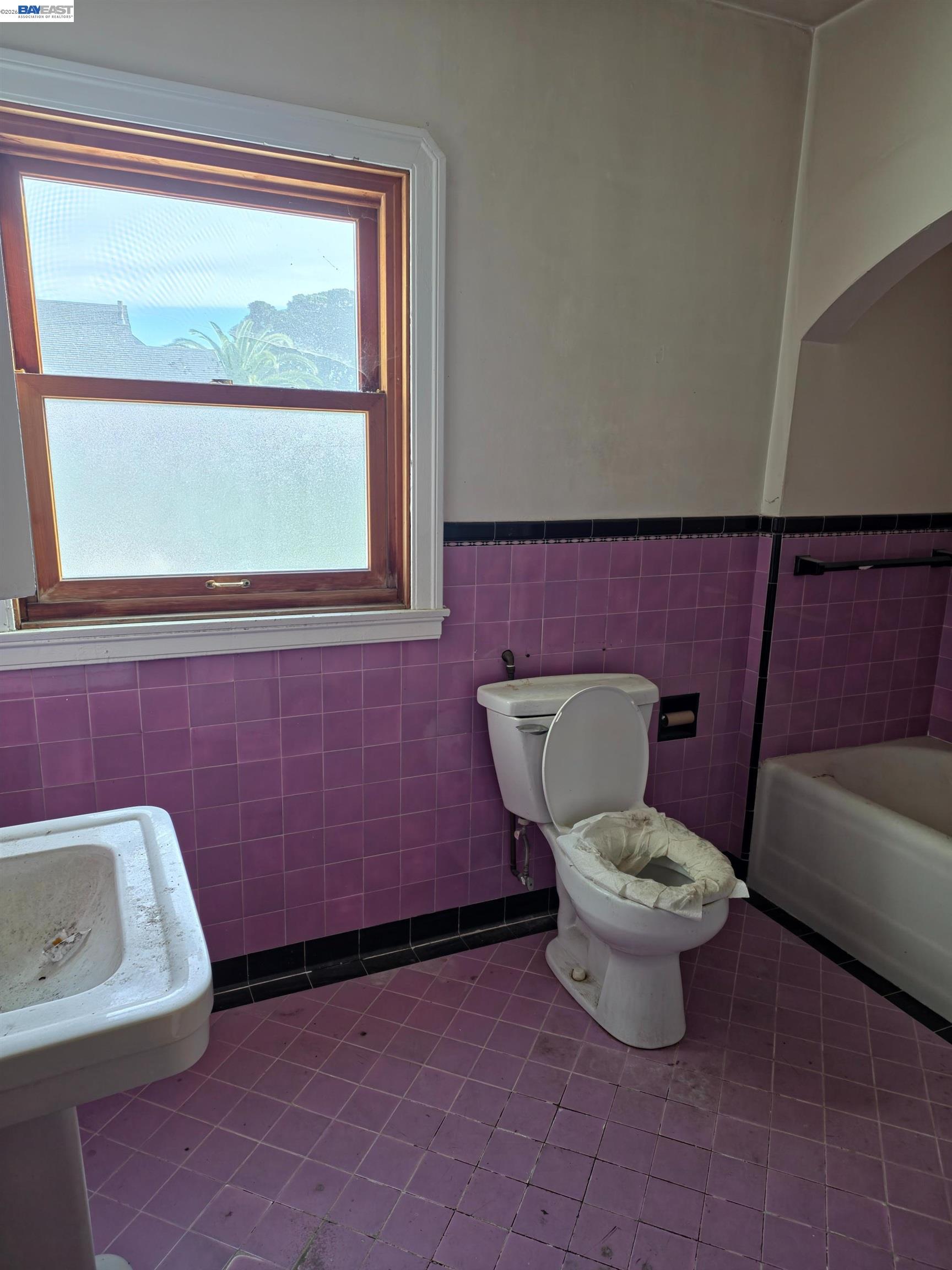 5685 Carberry Ave, Oakland, CA, 94609