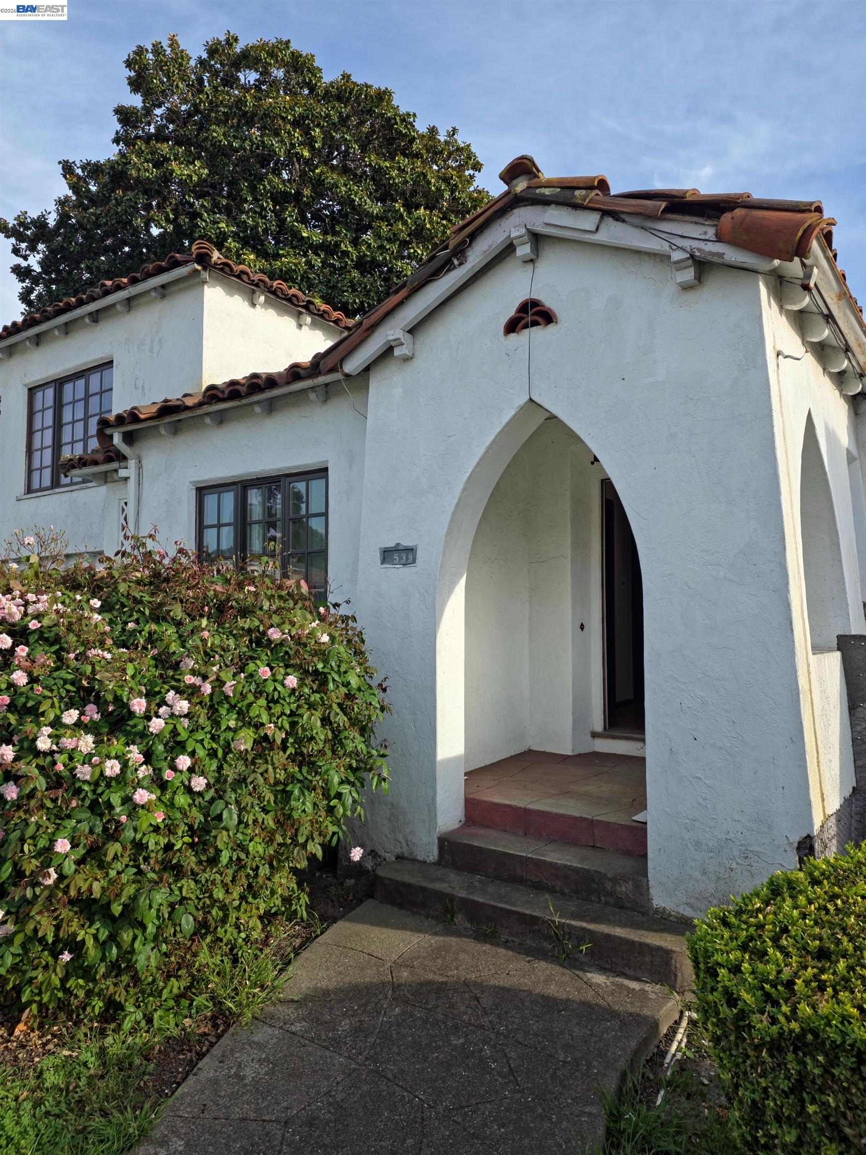 5685 Carberry Ave, Oakland, CA, 94609