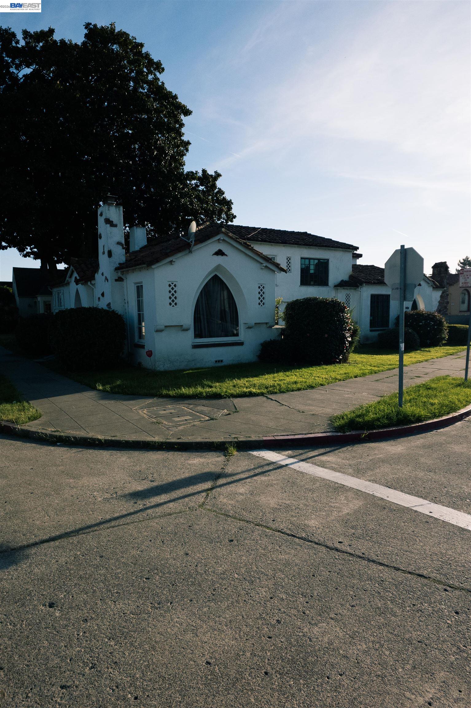 5685 Carberry Ave, Oakland, CA, 94609