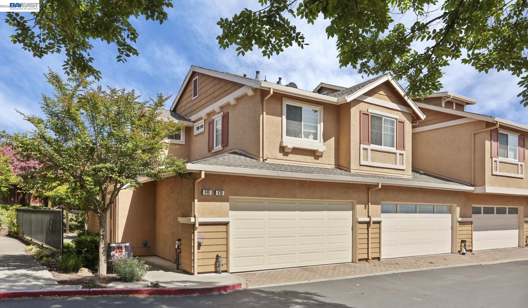 Photo #2: 41130917 Listing: Photo #2