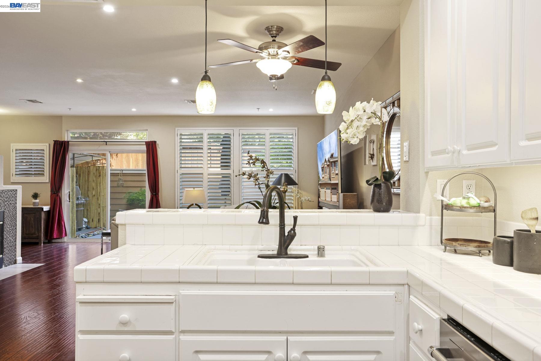 Photo #16: 41130917 Listing: Photo #16