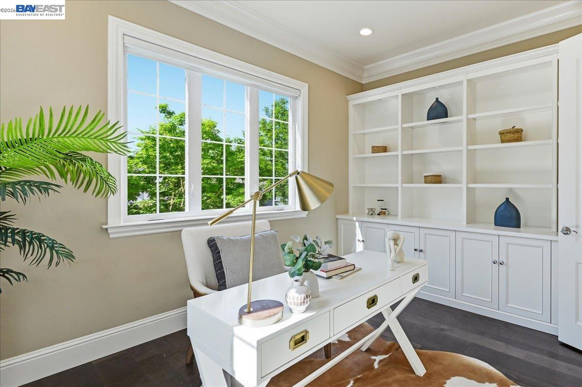 Detail Gallery Image 13 of 61 For 8509 Lupine Ct, Pleasanton,  CA 94588 - 5 Beds | 5/1 Baths