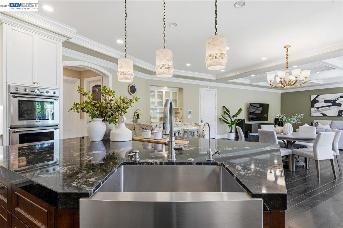 Detail Gallery Image 19 of 61 For 8509 Lupine Ct, Pleasanton,  CA 94588 - 5 Beds | 5/1 Baths