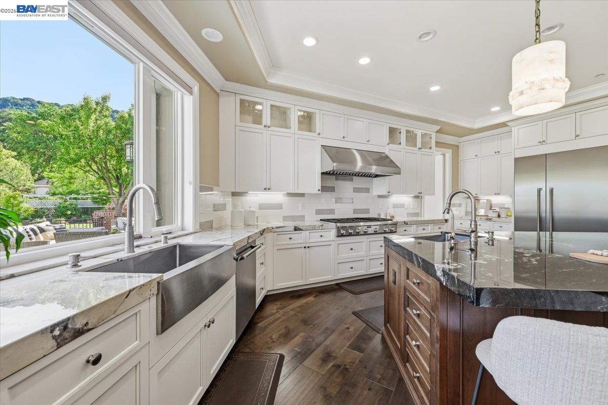 Detail Gallery Image 20 of 61 For 8509 Lupine Ct, Pleasanton,  CA 94588 - 5 Beds | 5/1 Baths