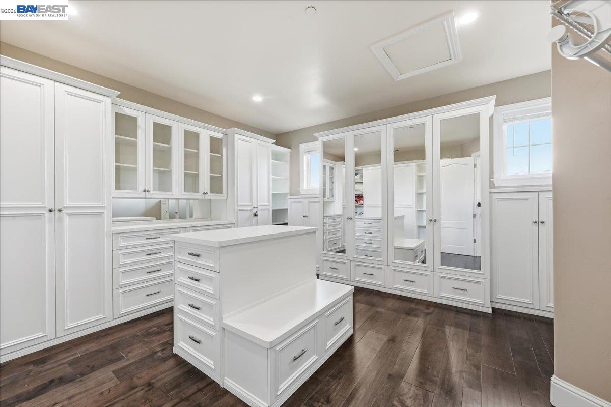 Detail Gallery Image 36 of 61 For 8509 Lupine Ct, Pleasanton,  CA 94588 - 5 Beds | 5/1 Baths