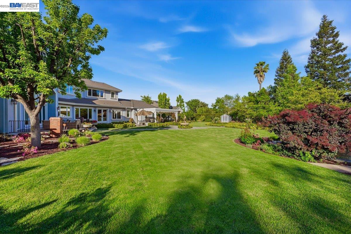 Detail Gallery Image 49 of 61 For 8509 Lupine Ct, Pleasanton,  CA 94588 - 5 Beds | 5/1 Baths