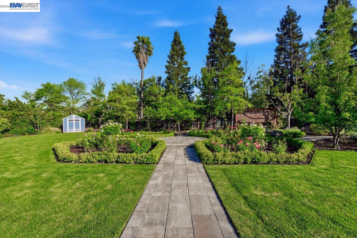 Detail Gallery Image 52 of 61 For 8509 Lupine Ct, Pleasanton,  CA 94588 - 5 Beds | 5/1 Baths